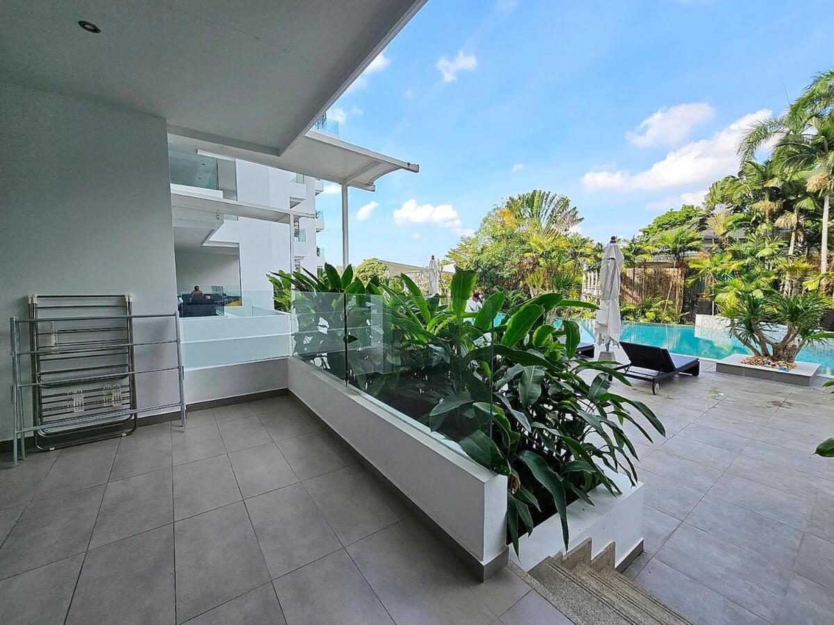 Stylish 2 Bedroom With Pool Access In Surin