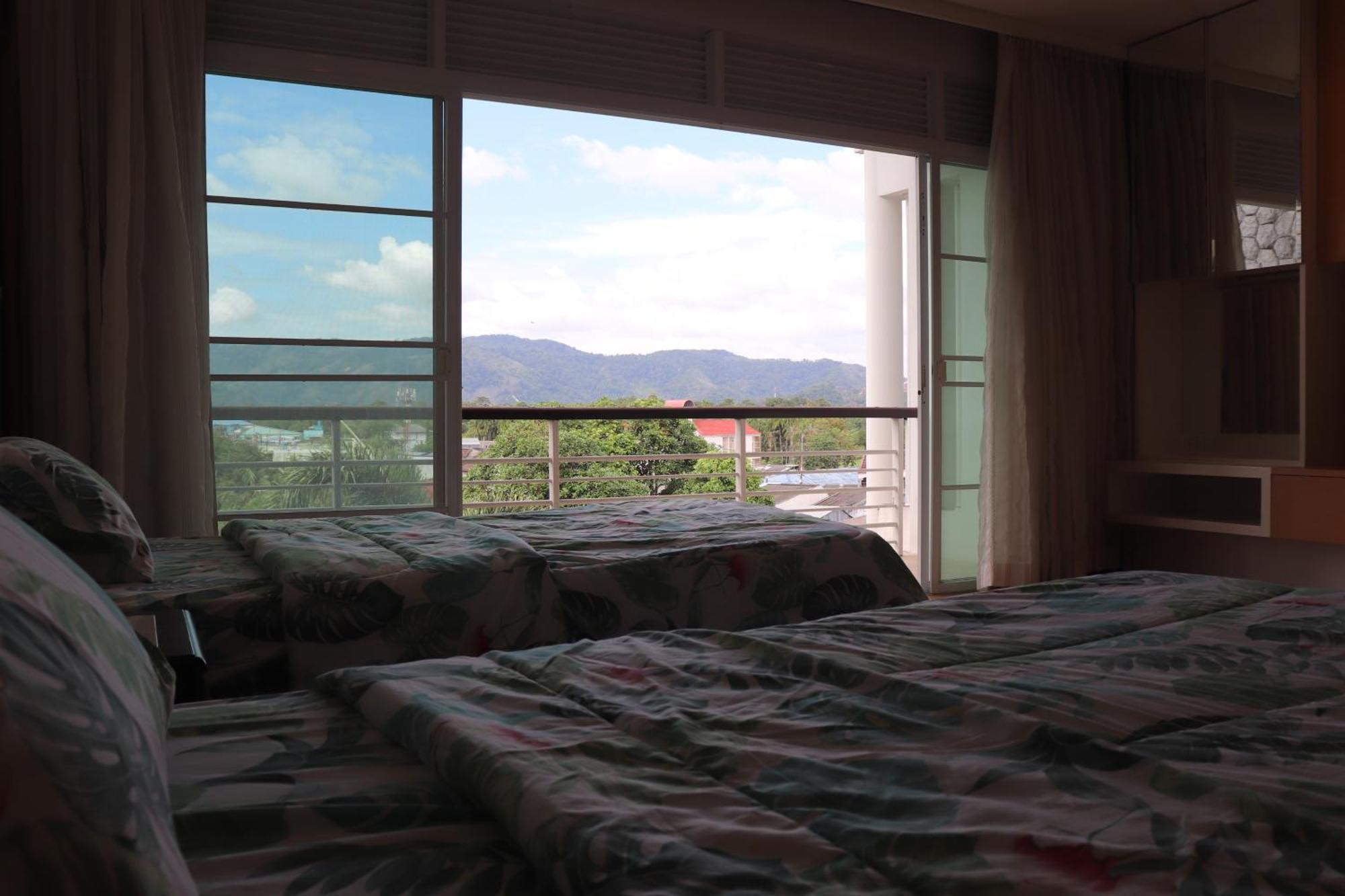 3 Bedroom Townhouse - Phuket Golf & * Ban Thung Thong