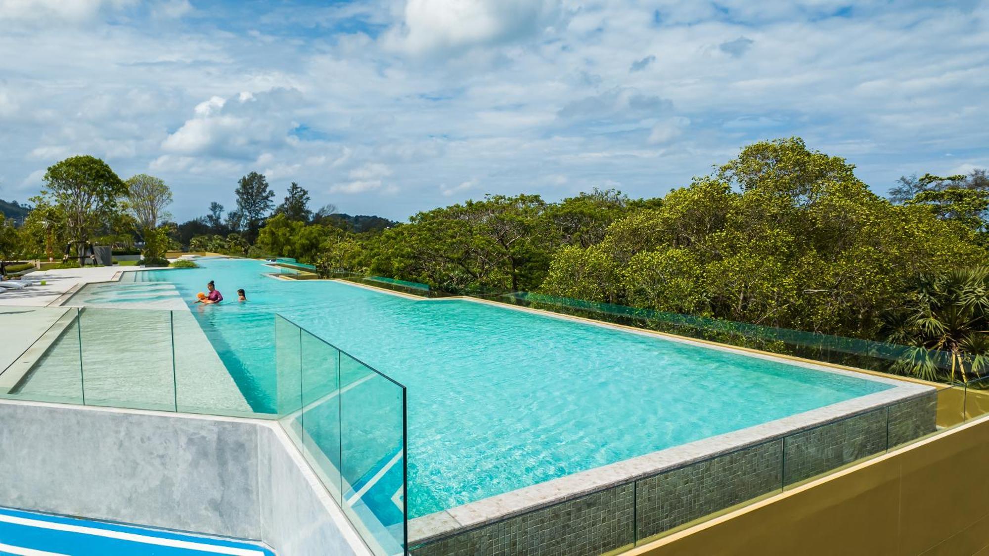 In Beachside Bangtao * Bang Tao Beach (Phuket)