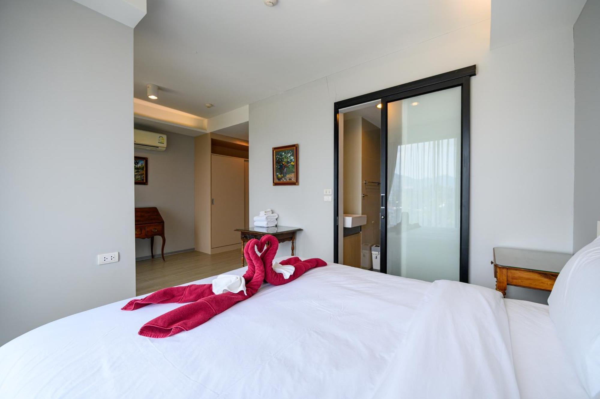 6th Avenue 4*