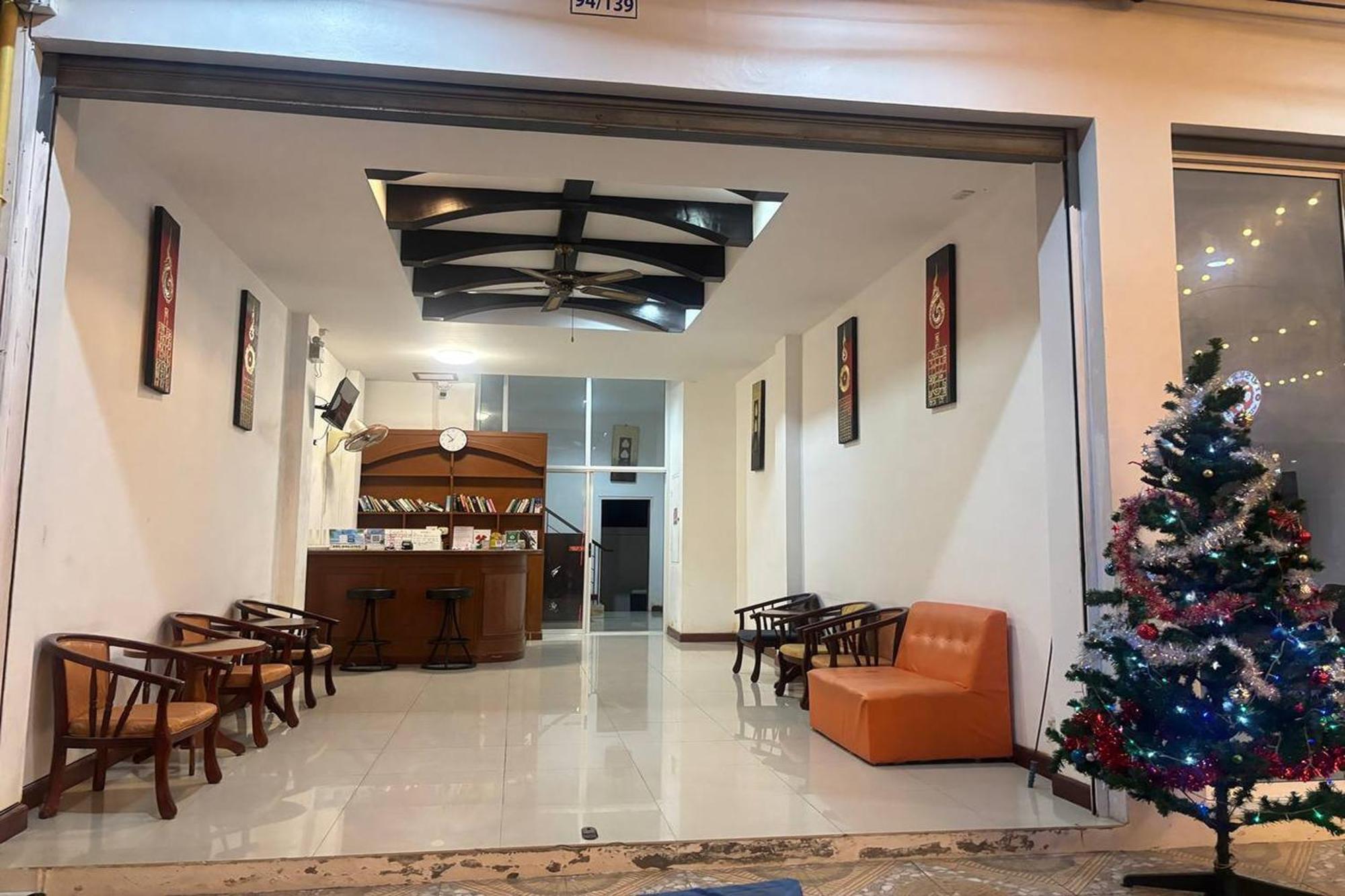 Praew Mansion 2*