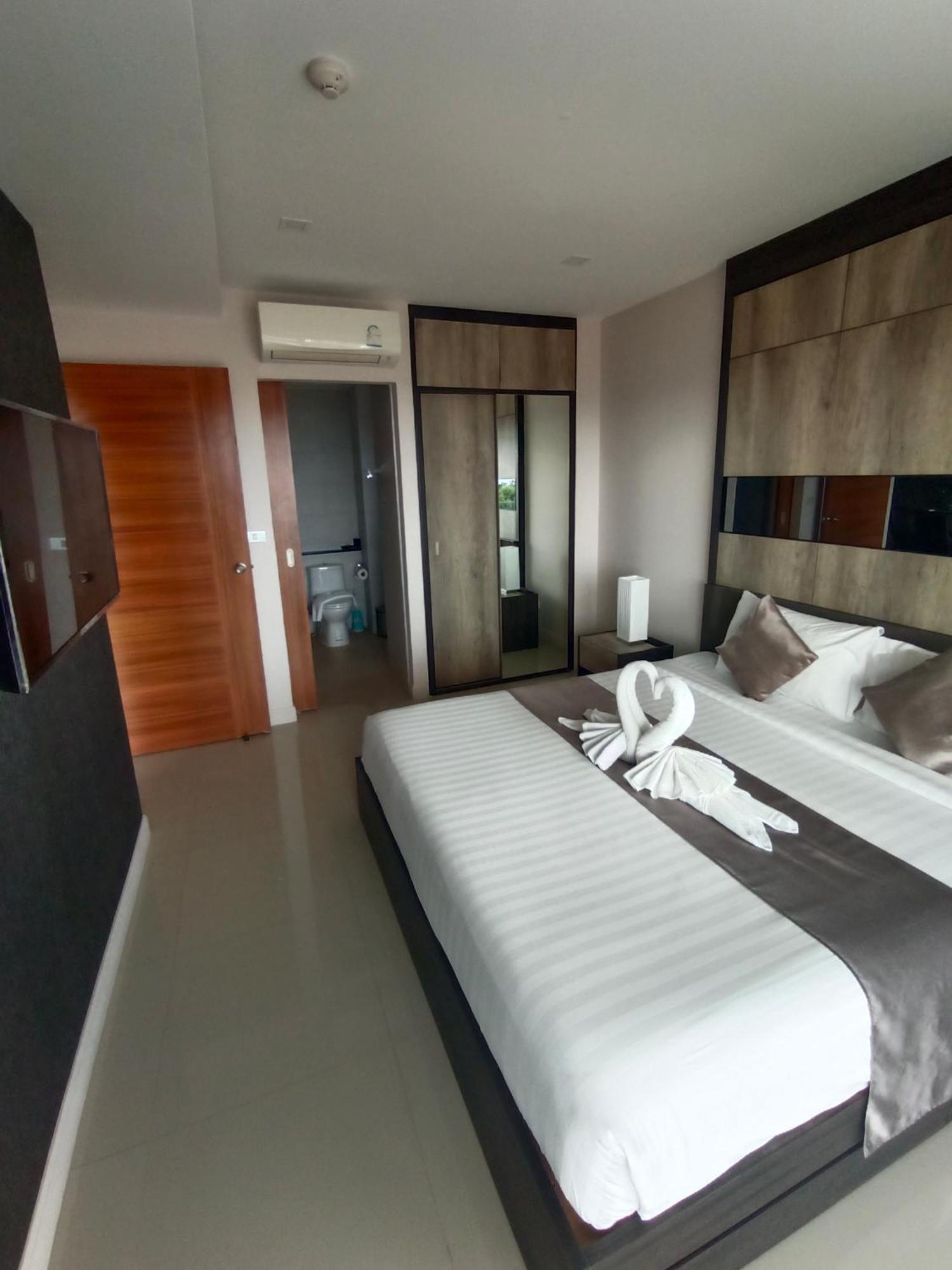 Babylon Sky Garden Apartment