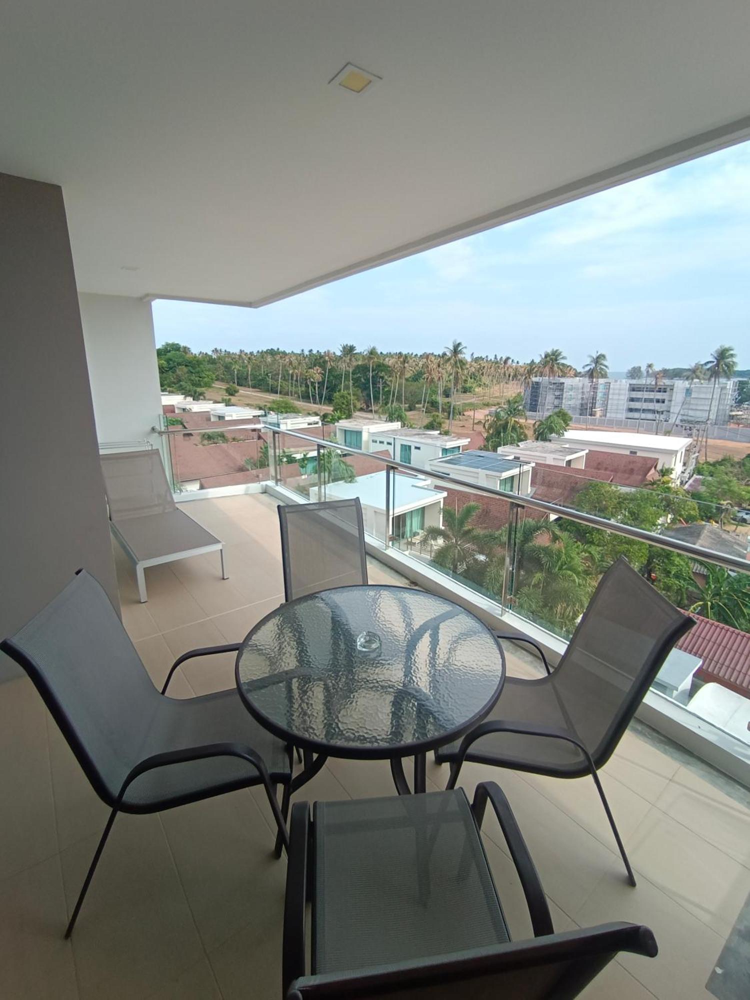 Apartment Babylon Sky Garden Rawai