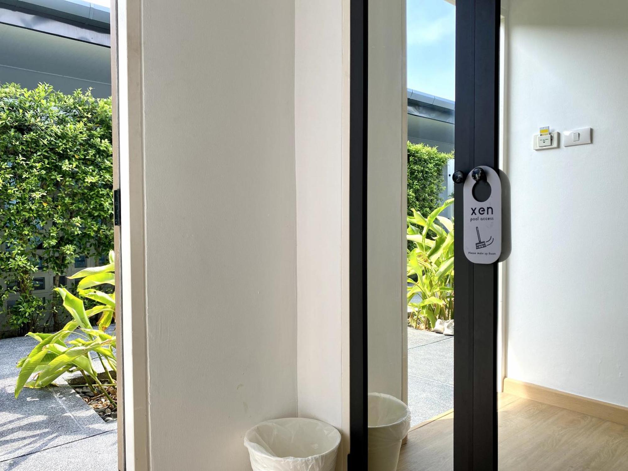 Xen Pool Access Ban Klang (Phuket)