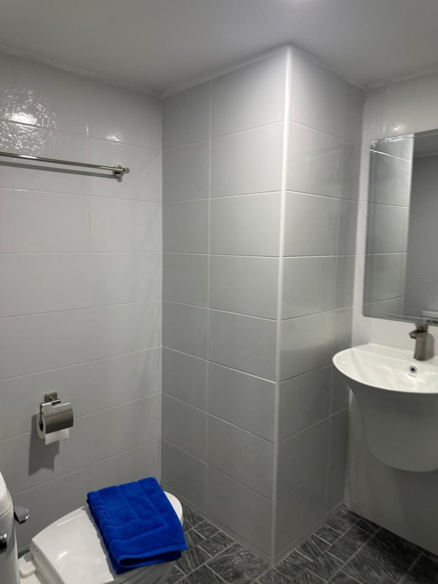 Location Brand New Apartment Patong