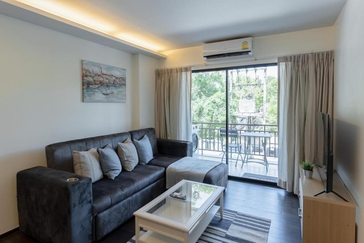 Apartment Modern At The Title By Lofty Ban Saiyuan