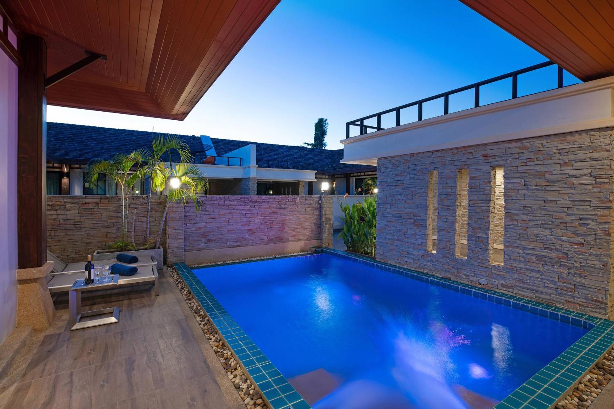 Tropical 2br Pool 3d12 In Gated Vip Villa *