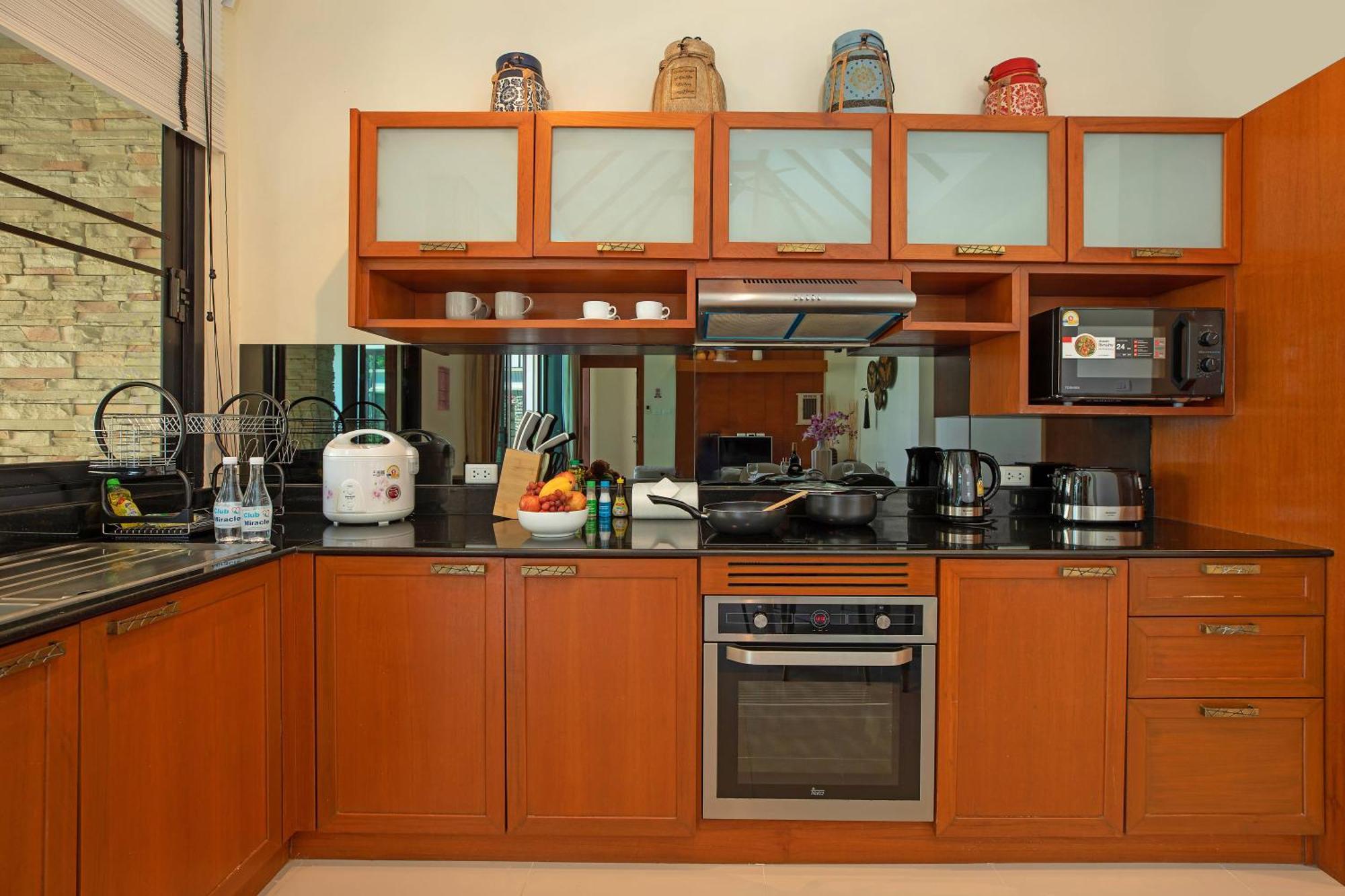 Villa Tropical 2br Pool 3d12 In Gated Vip Rawai