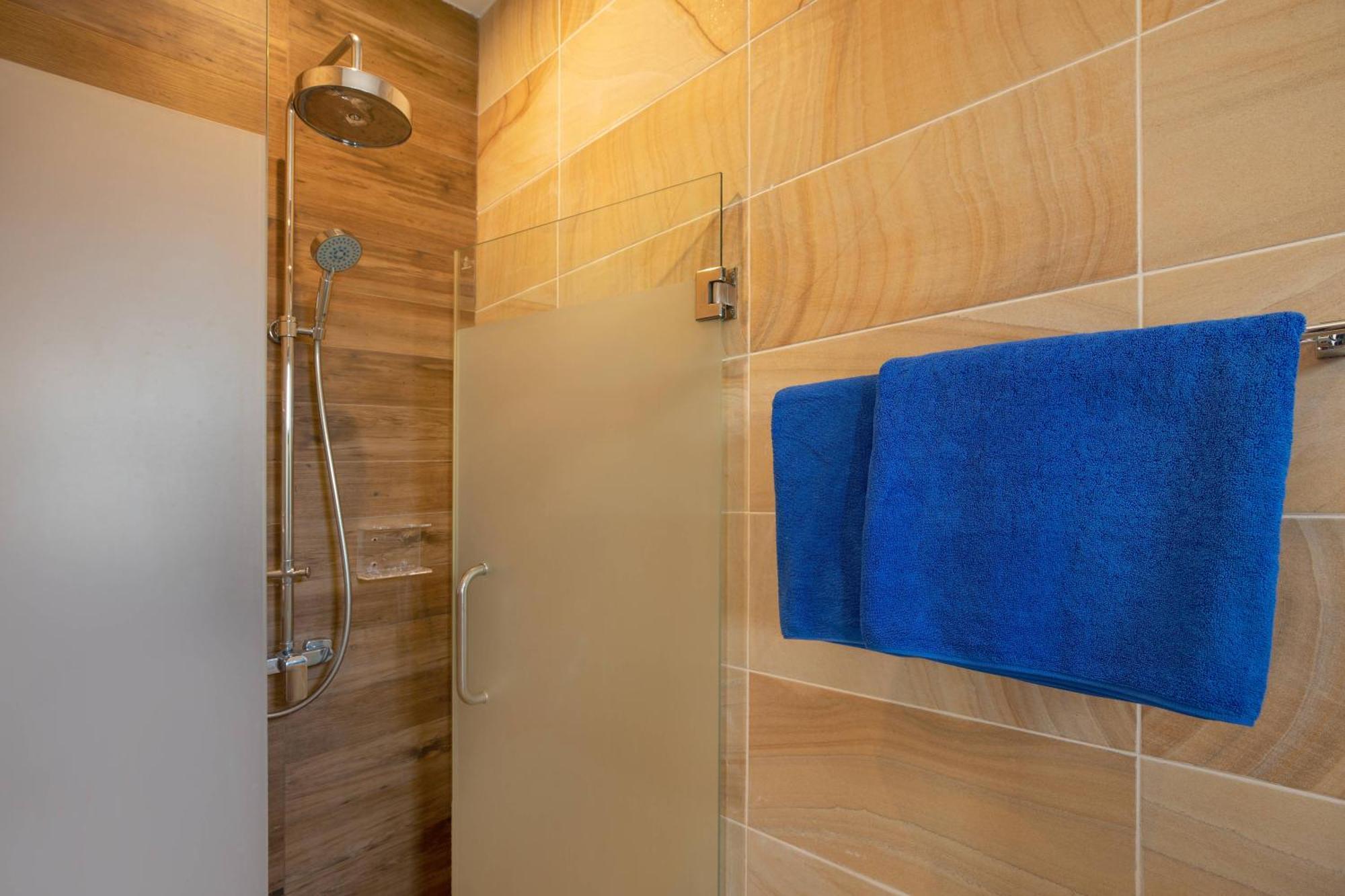 Villa Tropical 2br Pool 3d12 In Gated Vip Rawai