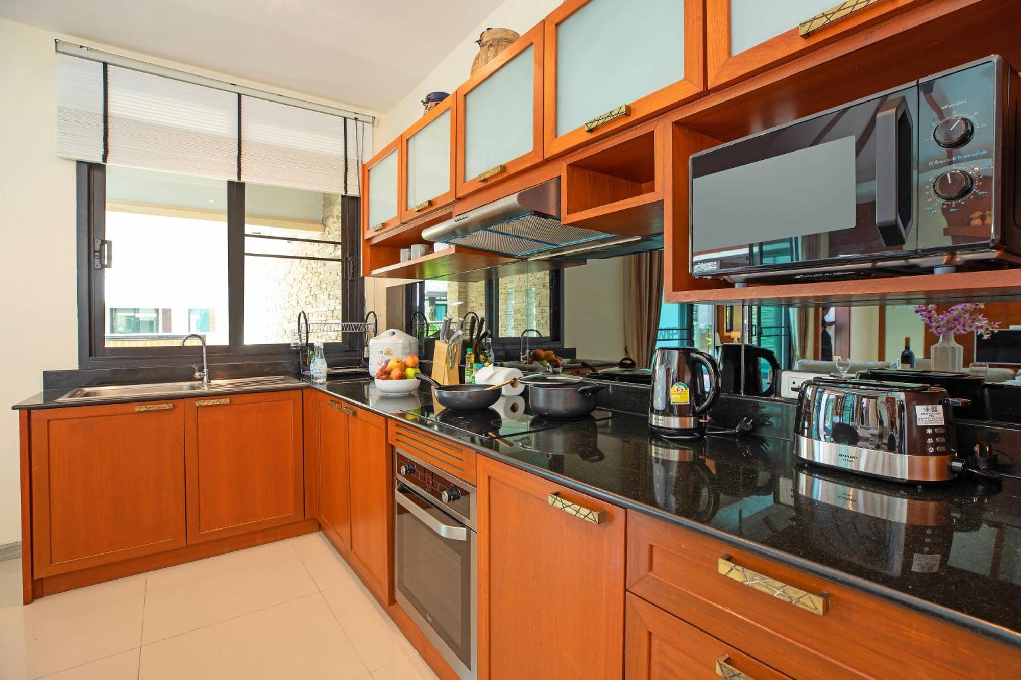 Tropical 2br Pool 3d12 In Gated Vip *