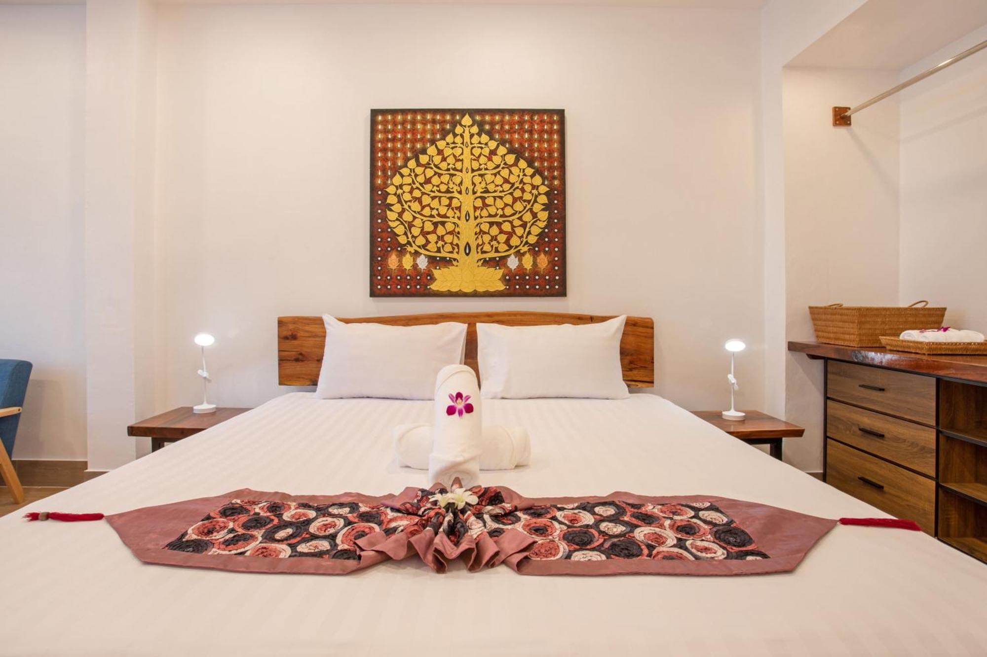 Spacious Family 5br Nikkie 3, Big Garden & Pool * Nai Harn