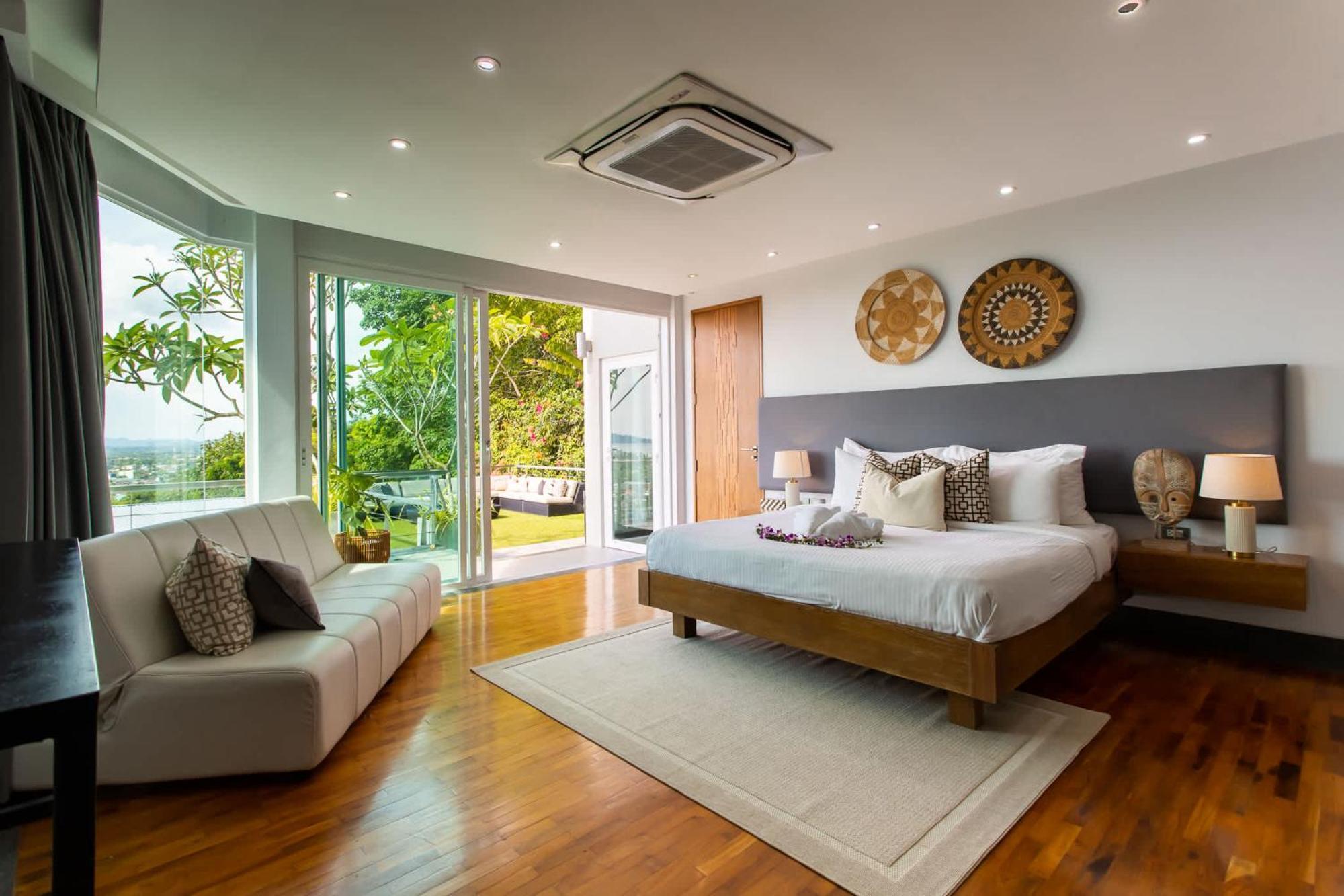 Seaview 10 Bedroom Bangtao Area Villa
