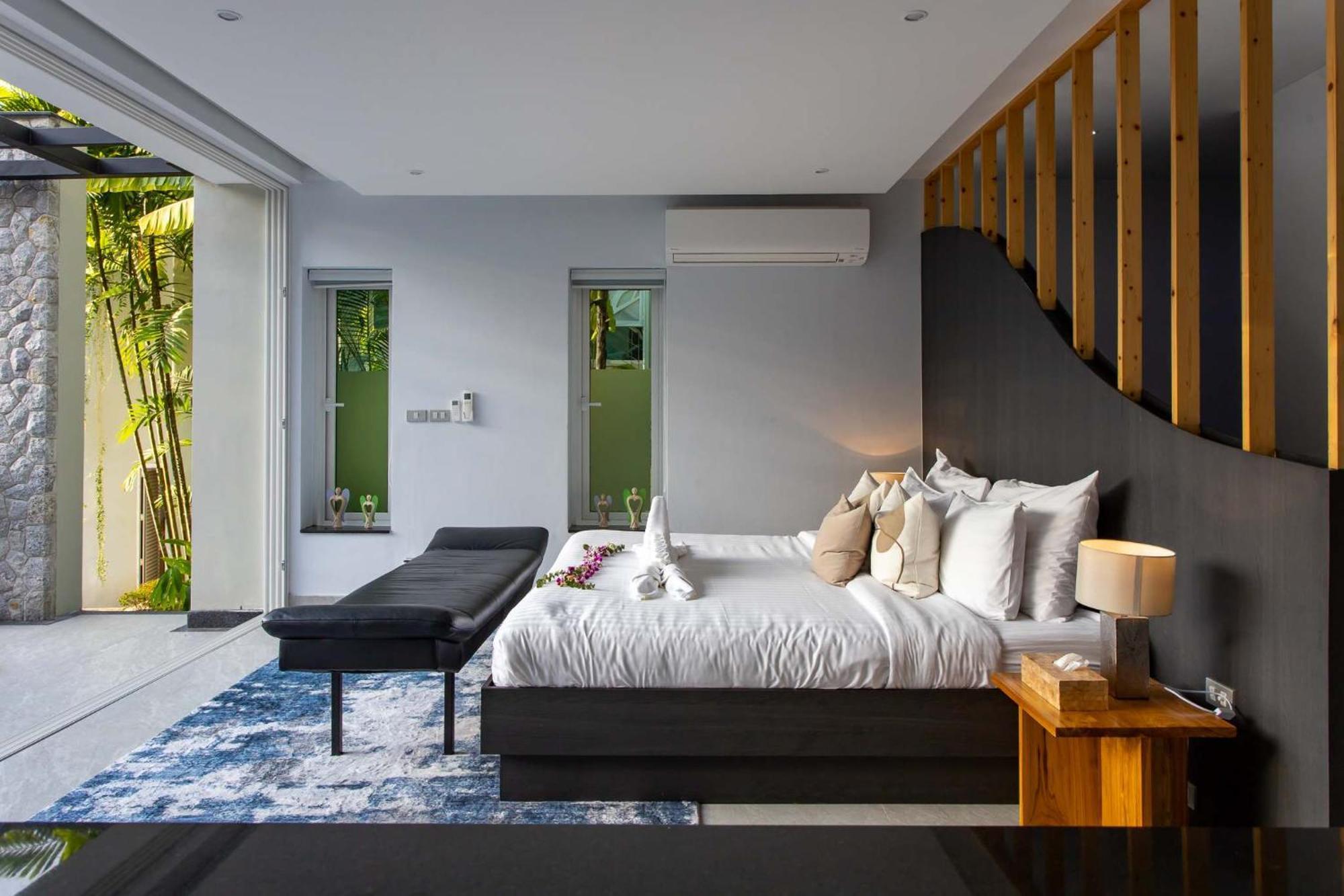 Seaview 10 Bedroom Bangtao Area *