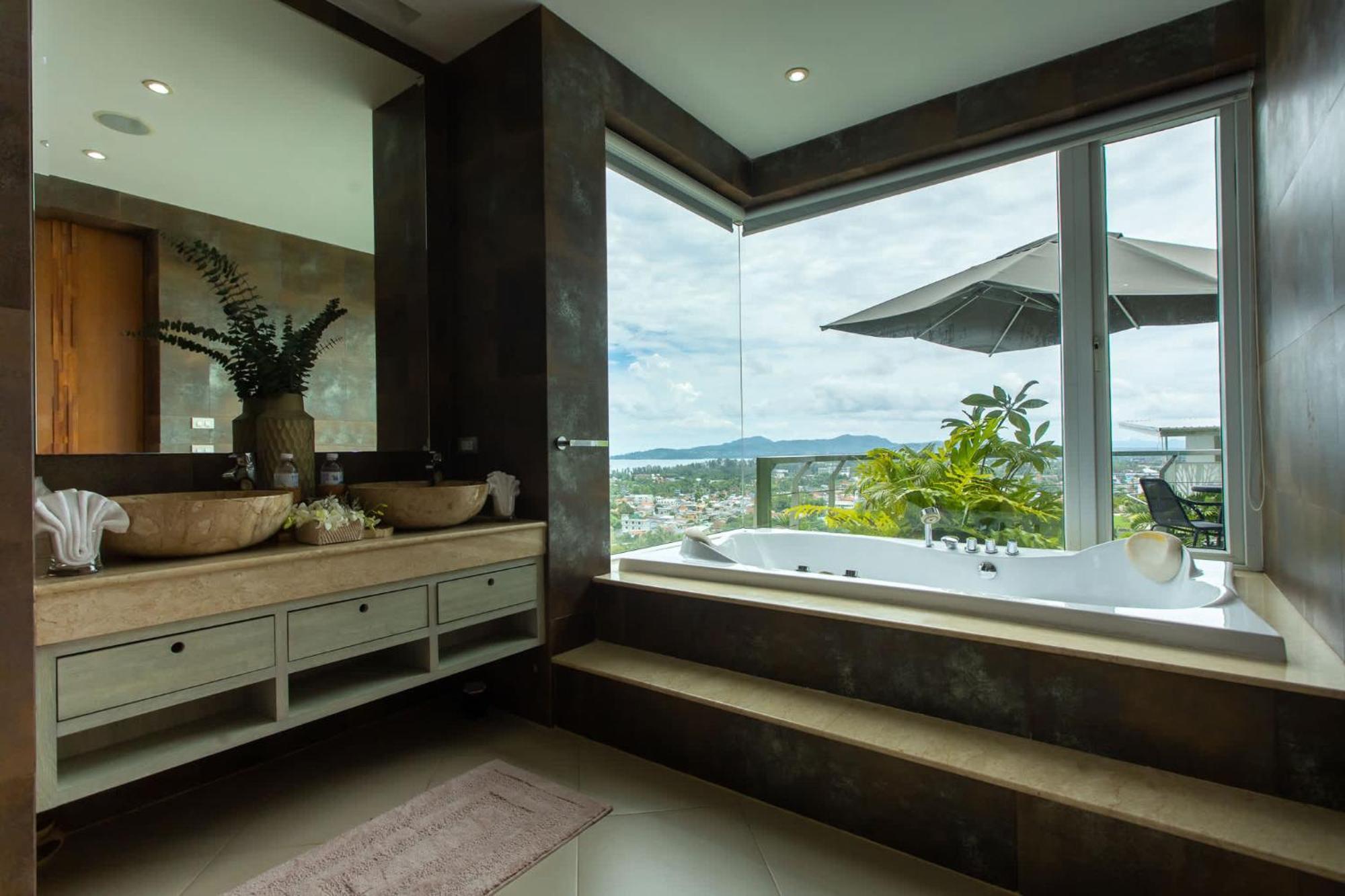 Seaview 10 Bedroom Bangtao Area