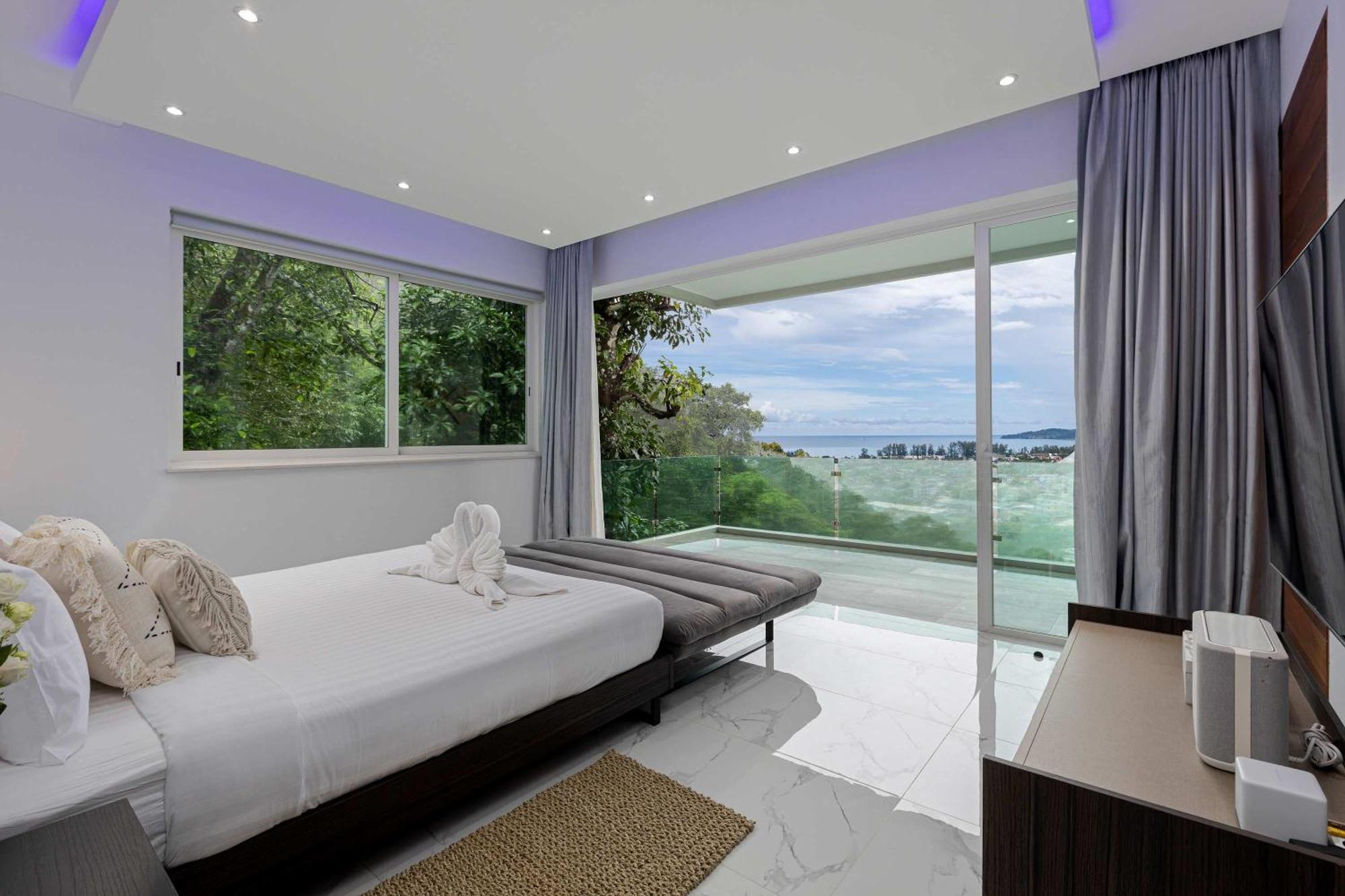 Seaview 10 Bedroom Bangtao Area