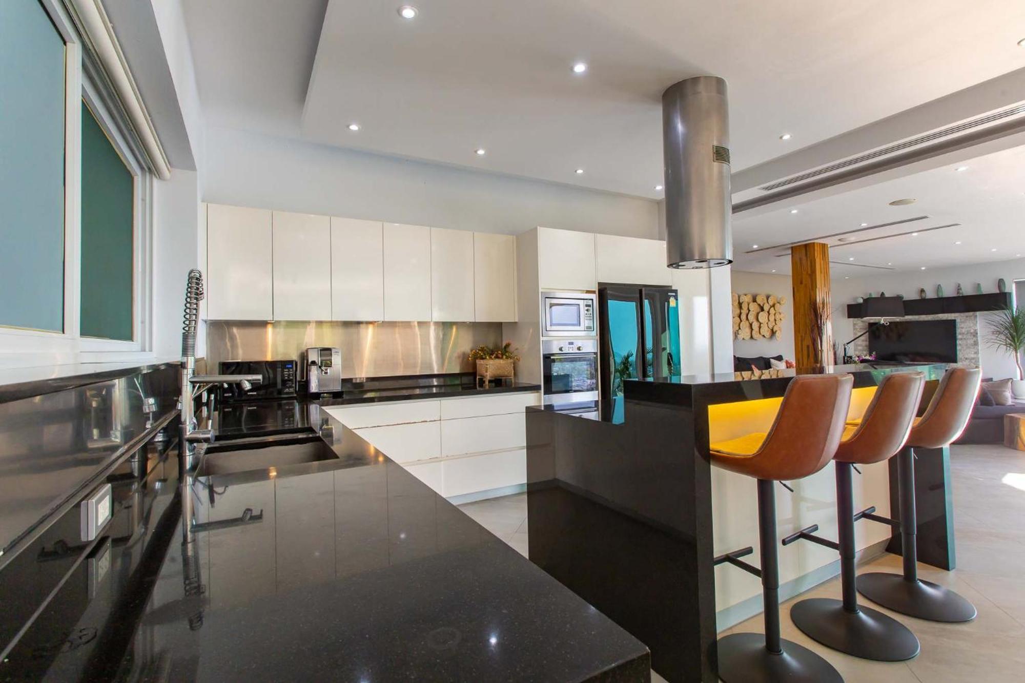 Seaview 10 Bedroom Bangtao Area Phuket