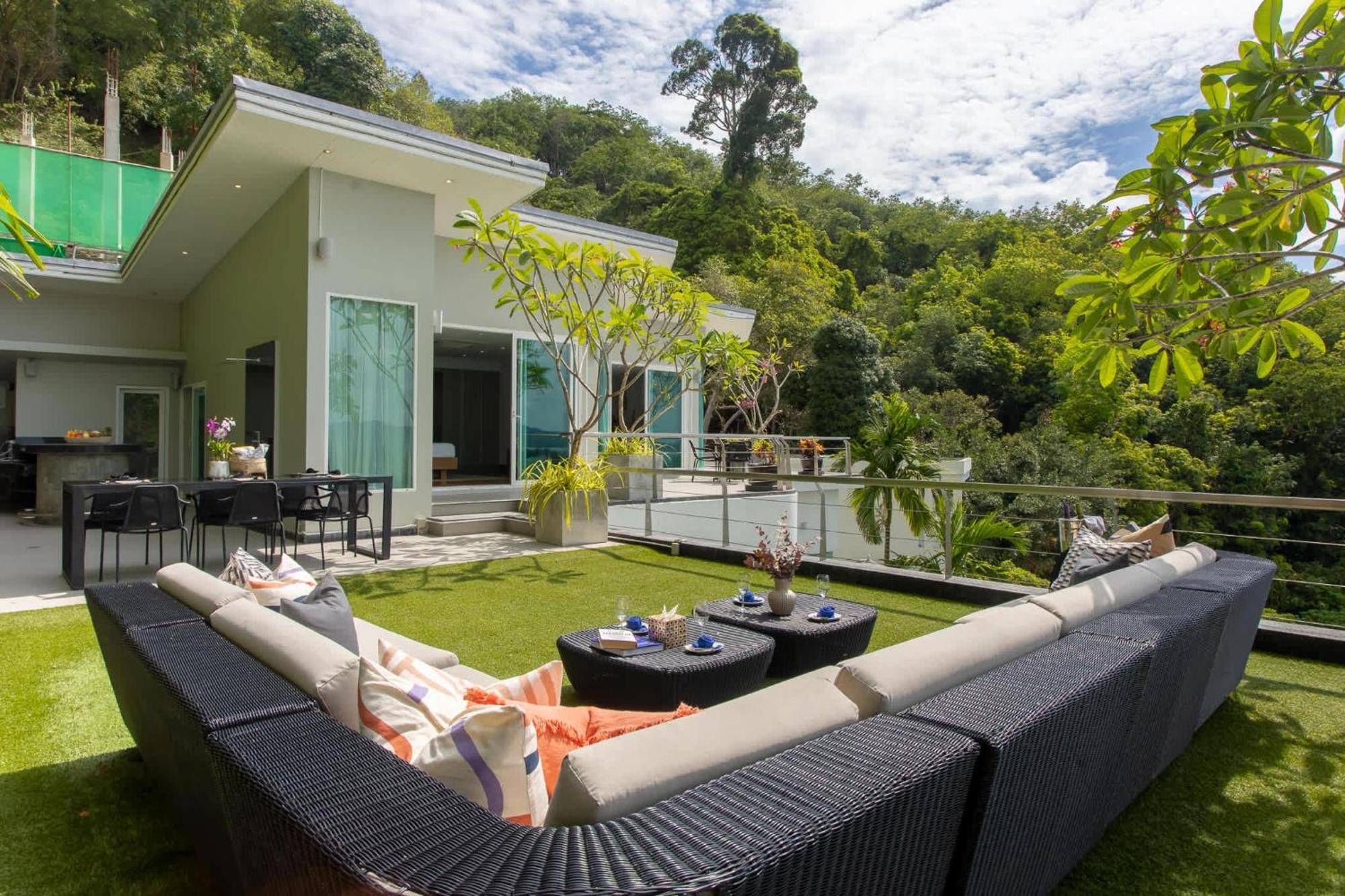 Villa Seaview 10 Bedroom Bangtao Area Phuket