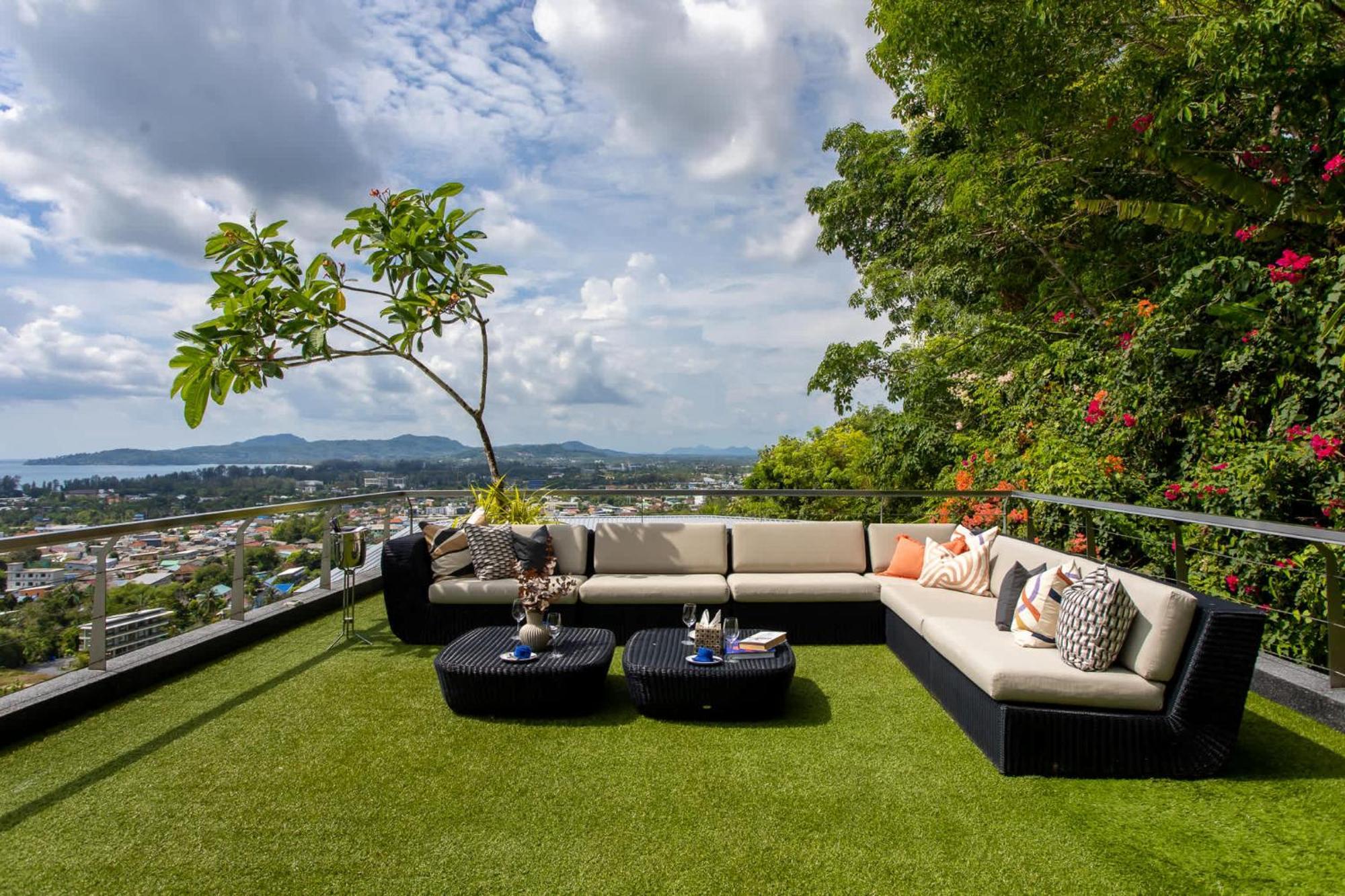 Villa Seaview 10 Bedroom Bangtao Area