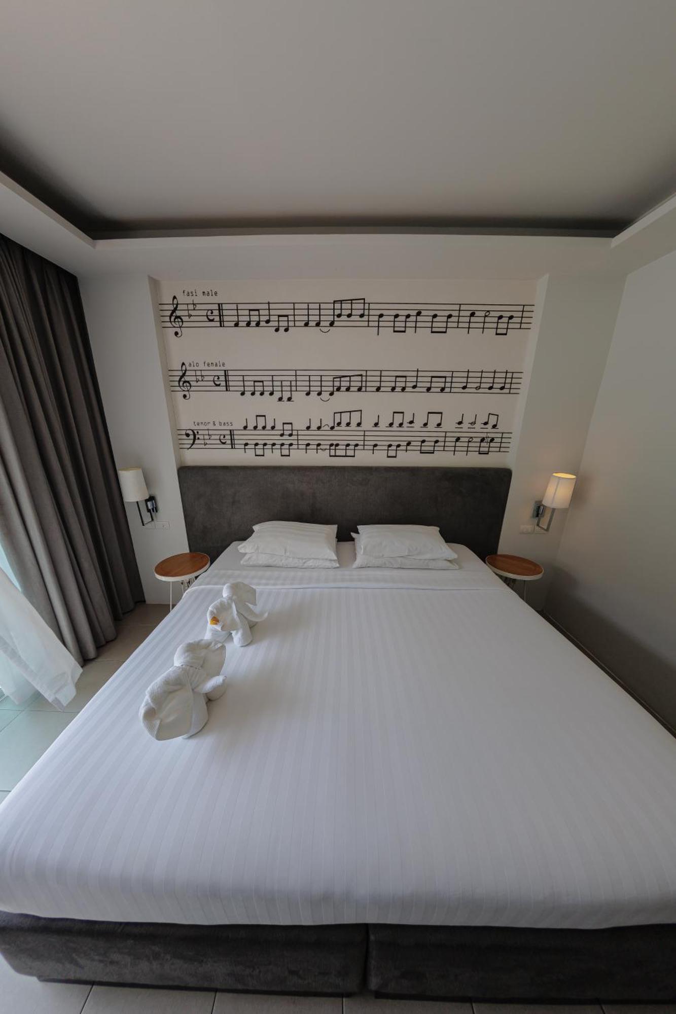 Hotel The Melody Phuket - Sha Extra