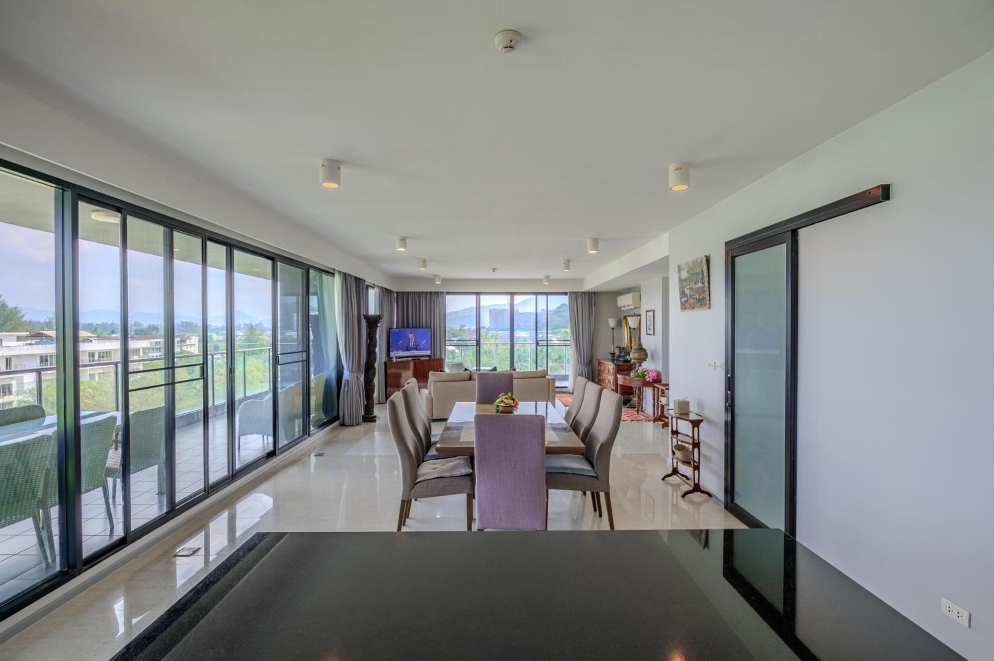 6th Avenue Aparthotel 4*