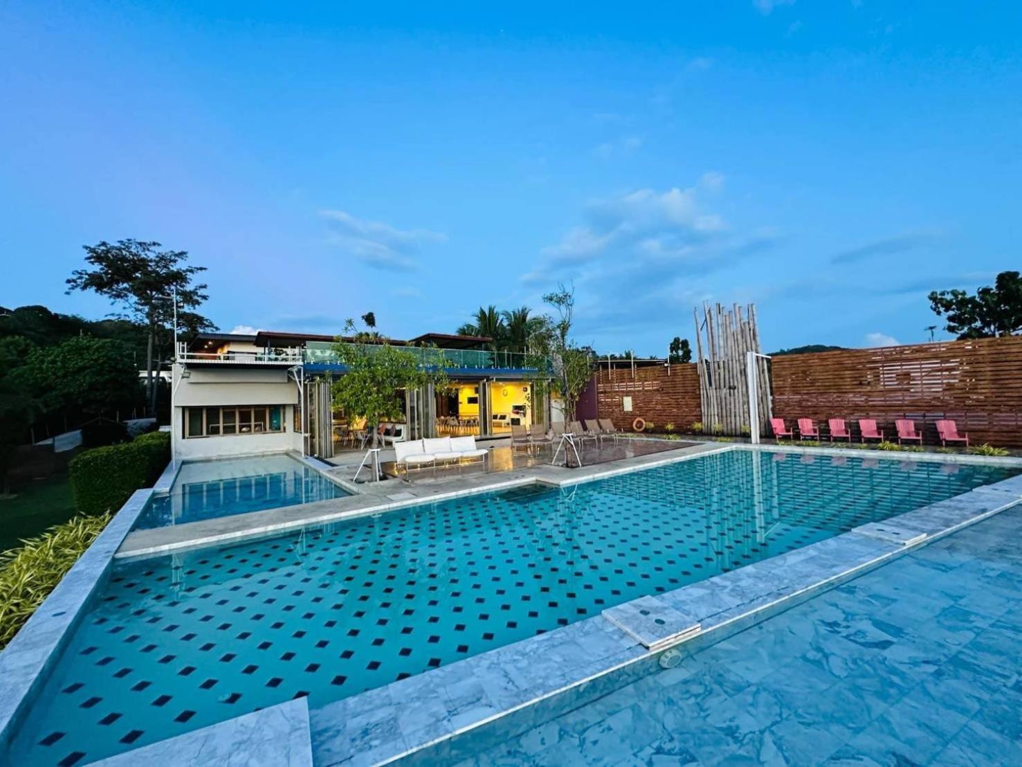 Charcoal Panwa Phuket Resort Ban Tha Khreng