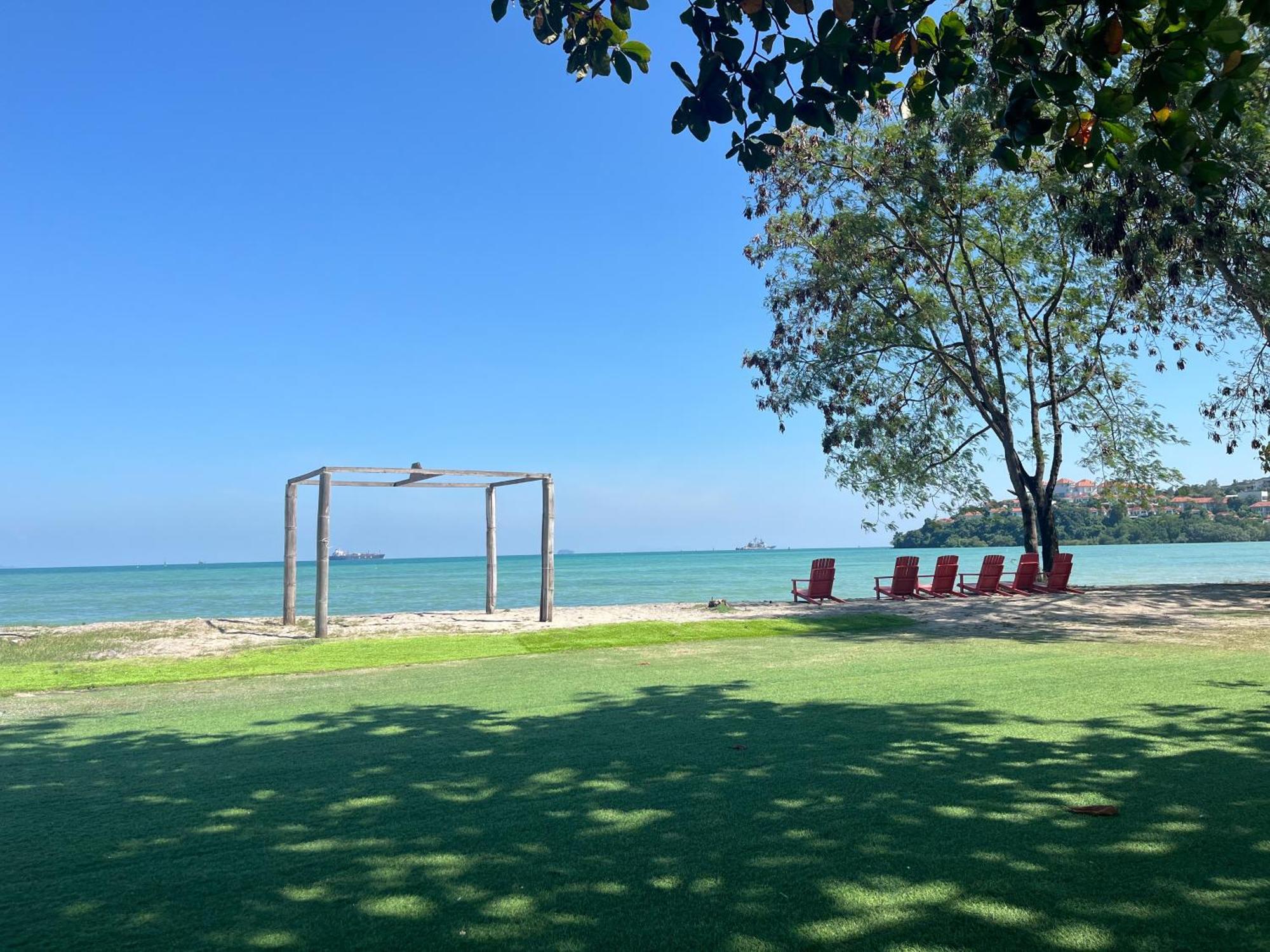 Charcoal Panwa Phuket Ban Tha Khreng