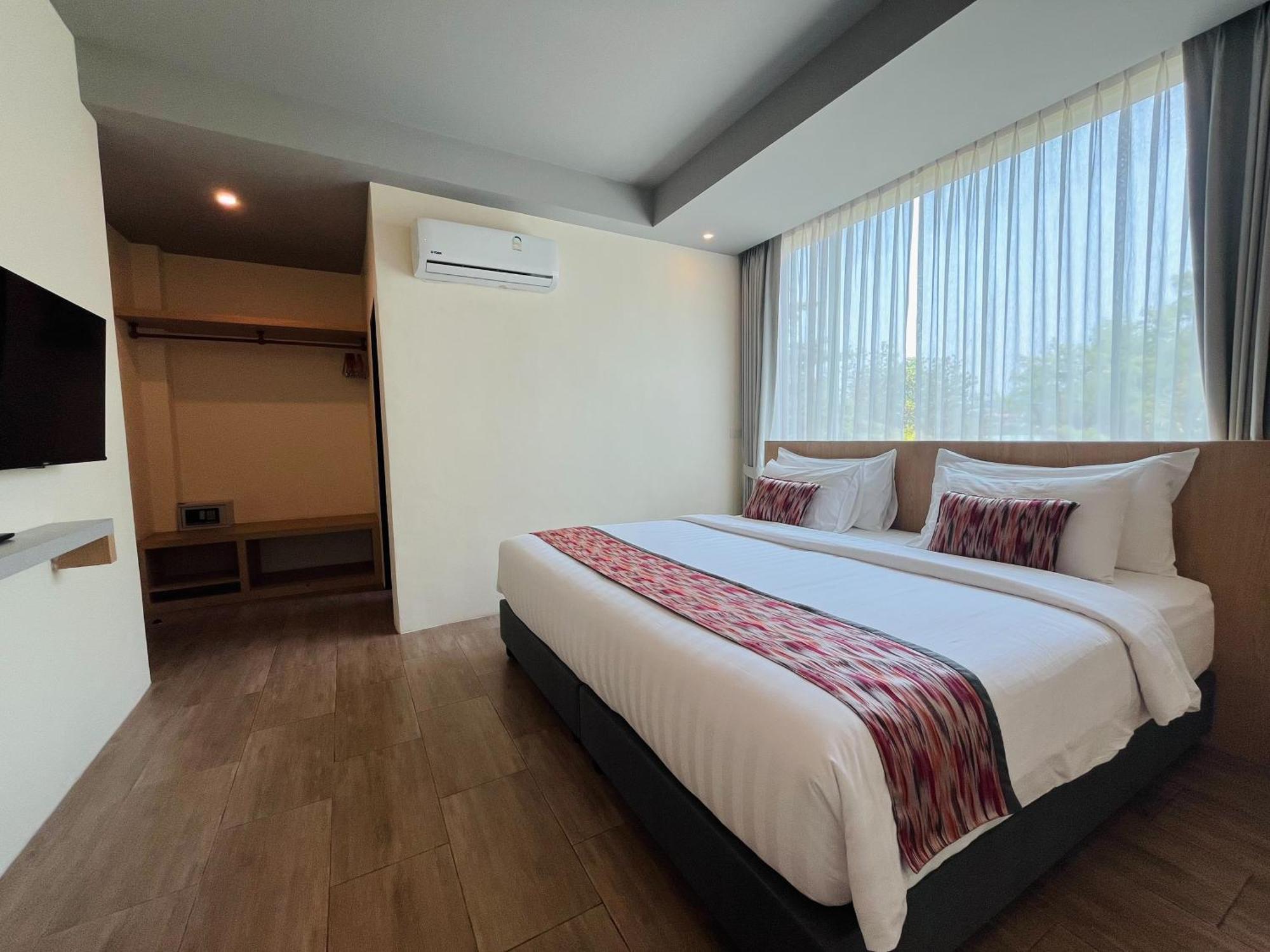 Charcoal Panwa Phuket Resort 3*