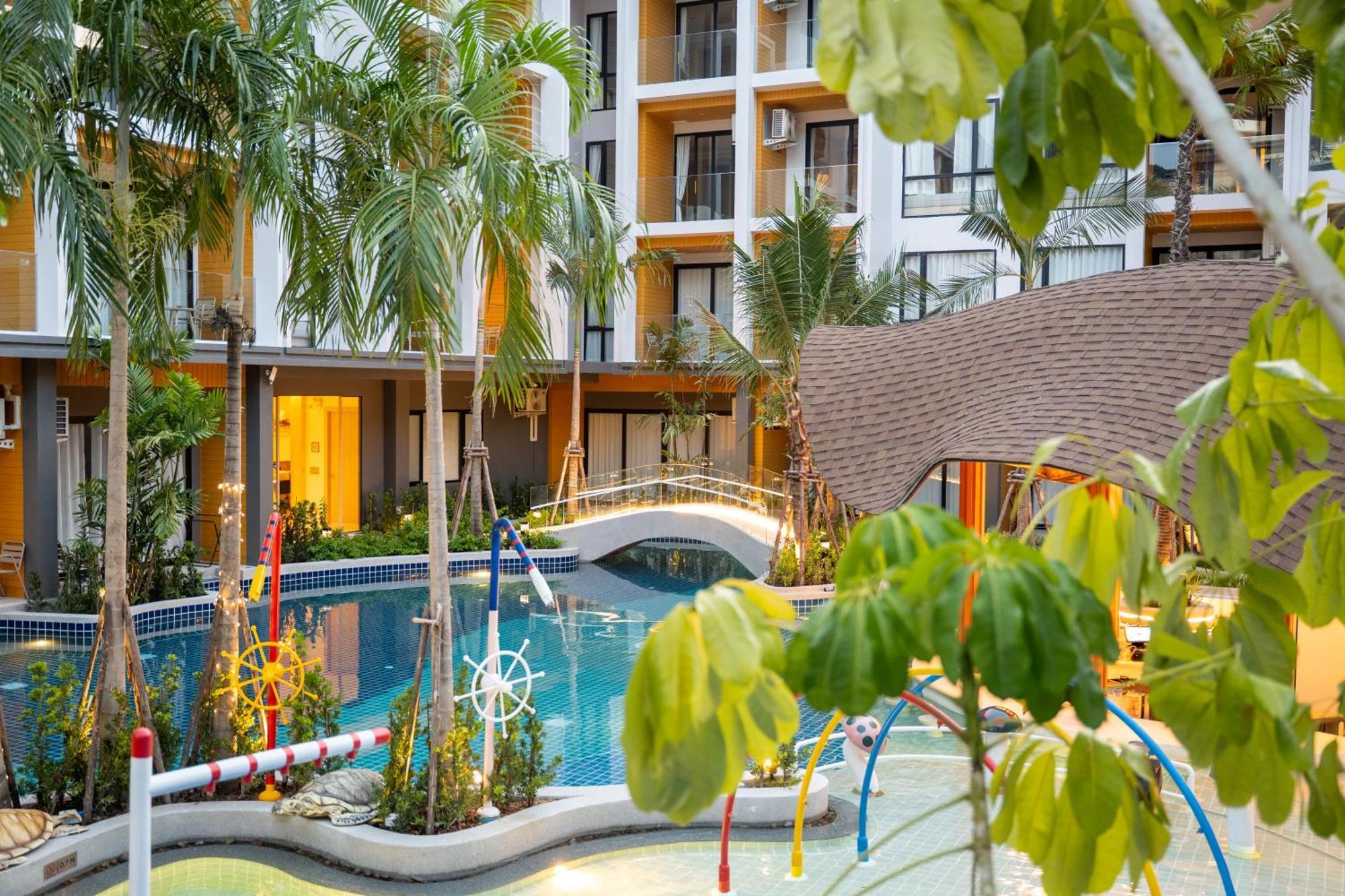 Hotel Wyndham Garden Phuket Nai Thon Beach