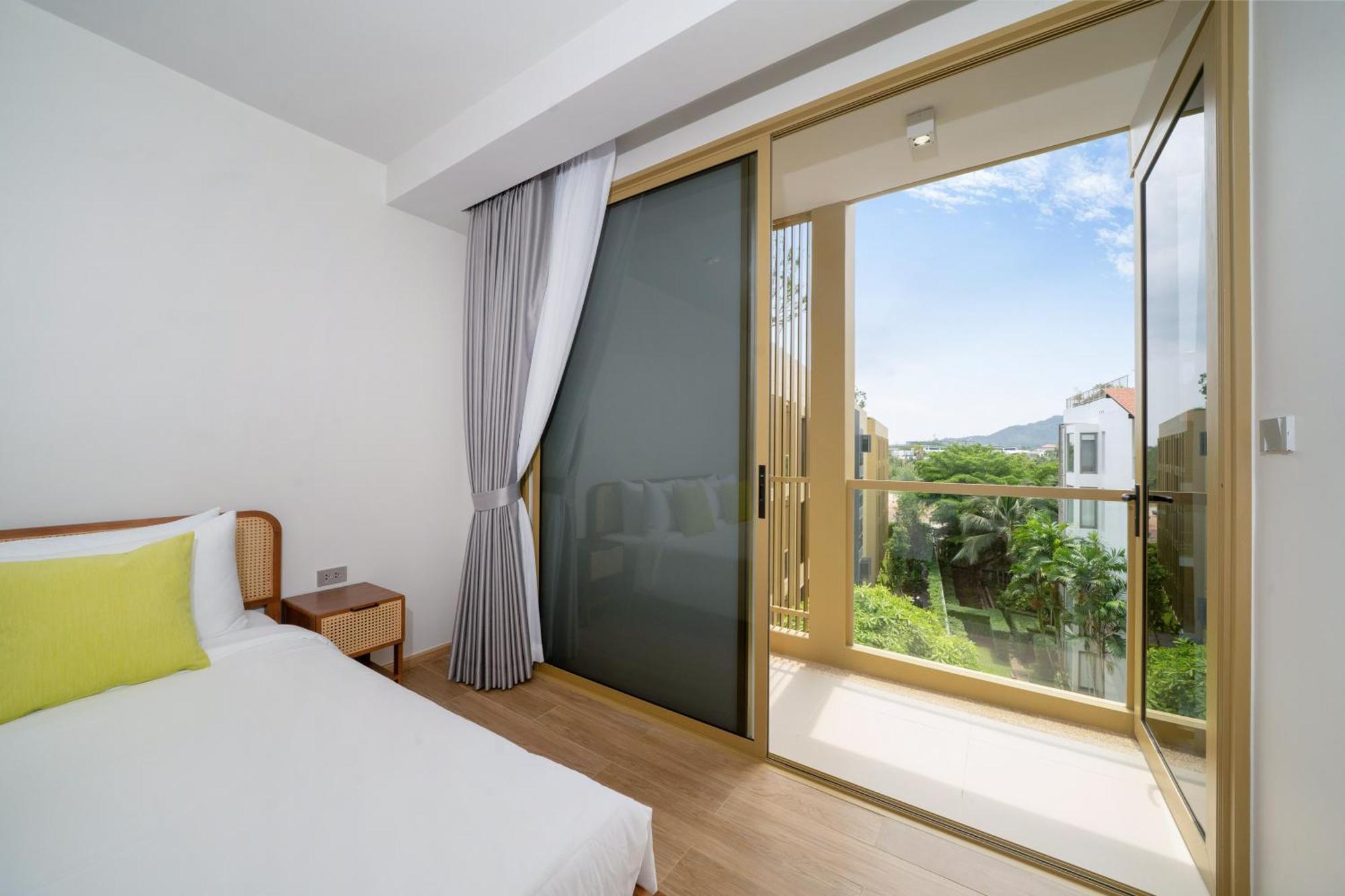 Laguna Beachside Residences Apartamens, Walking Distance To The Sea *