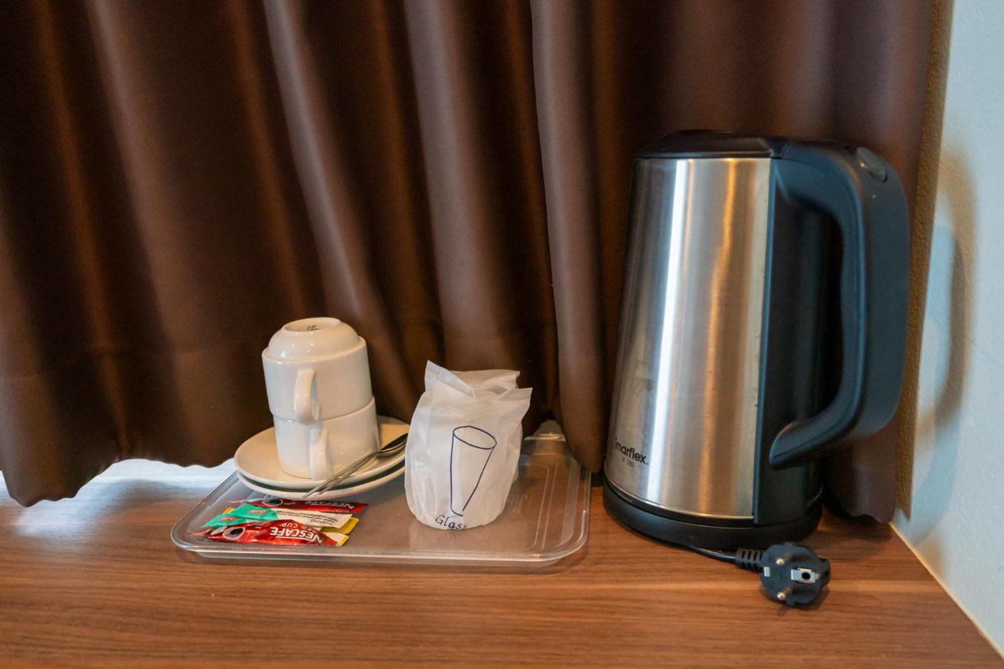 Golden Manora Bangtao Hotel 3*