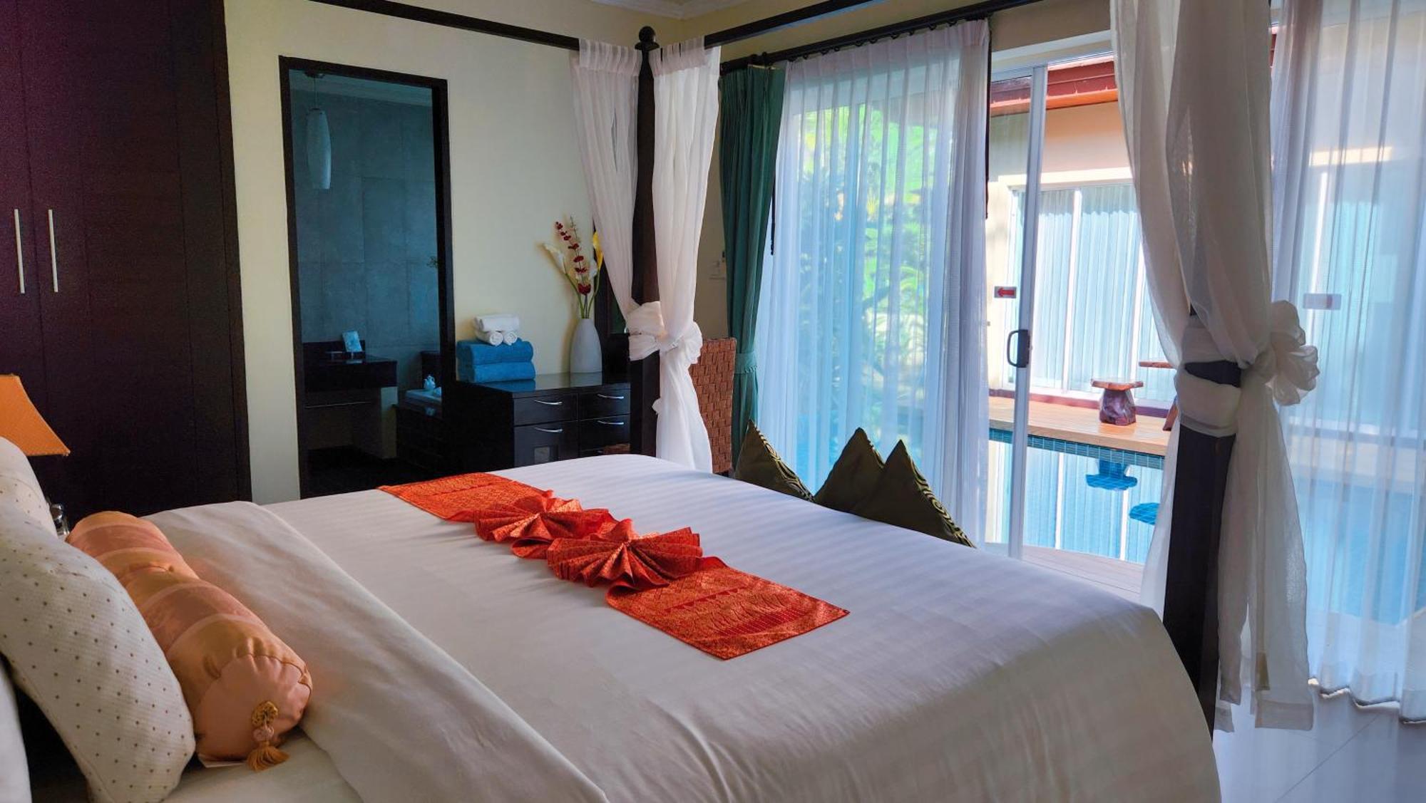 Villa Prima Karon Ban Karon
