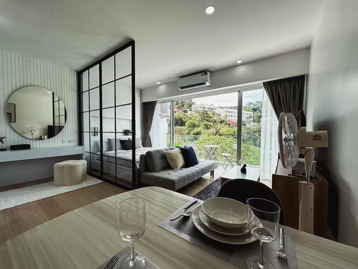 Apartment Beautiful With Modern Renovation On *