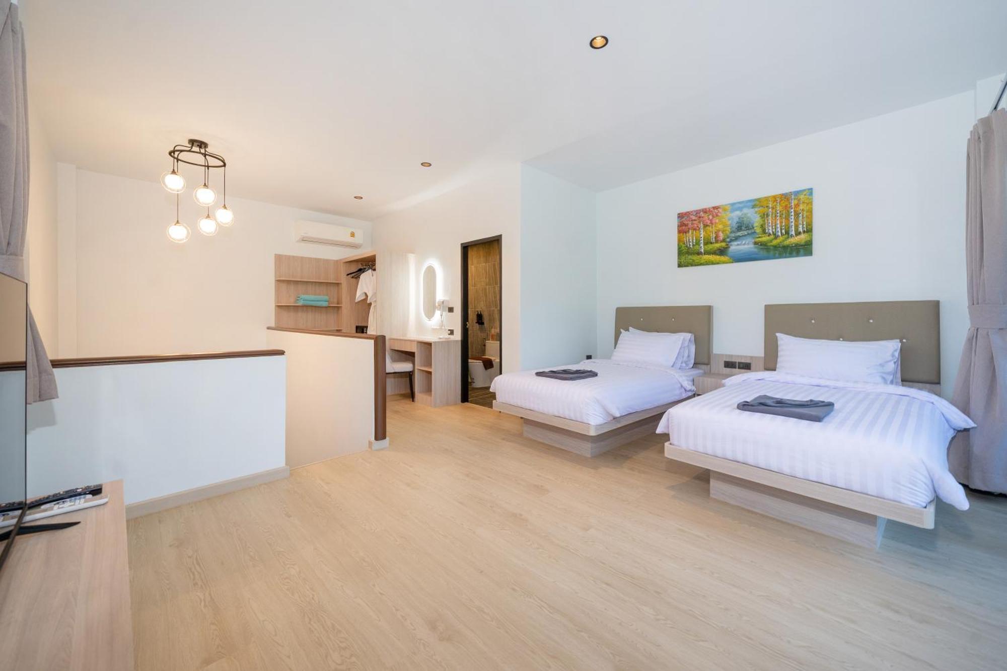 The Hideout Beachfront Apartment *