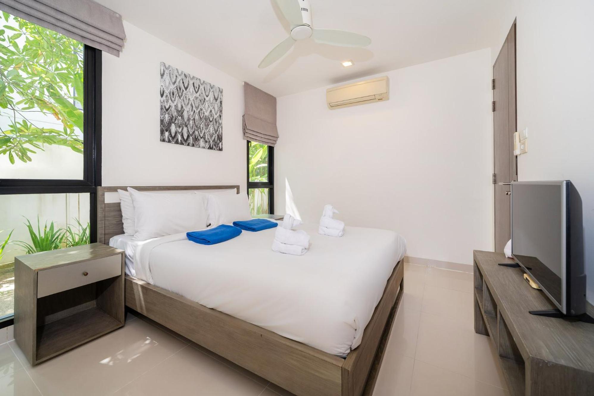 Phuket With Rooftop Pool In Laguna Park Villa