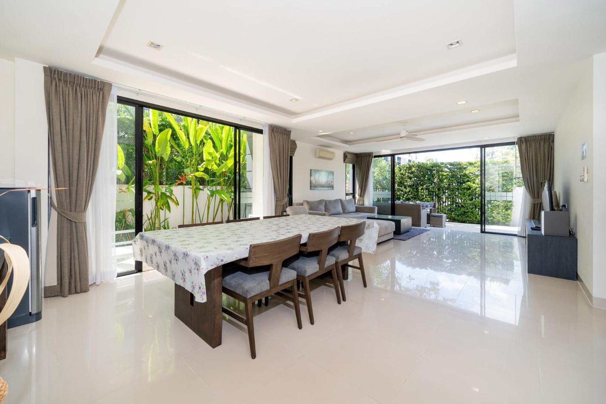 Phuket With Rooftop Pool In Laguna Park *