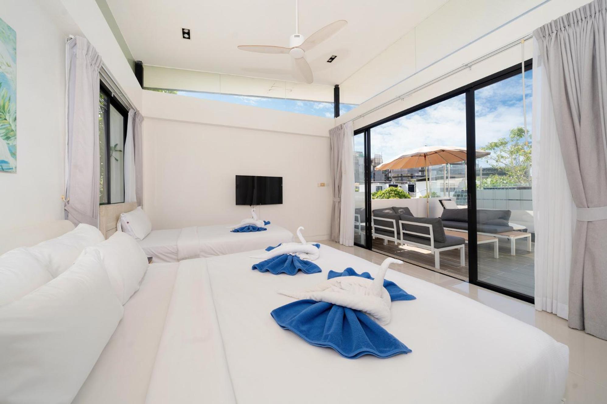 Phuket With Rooftop Pool In Laguna Park Villa