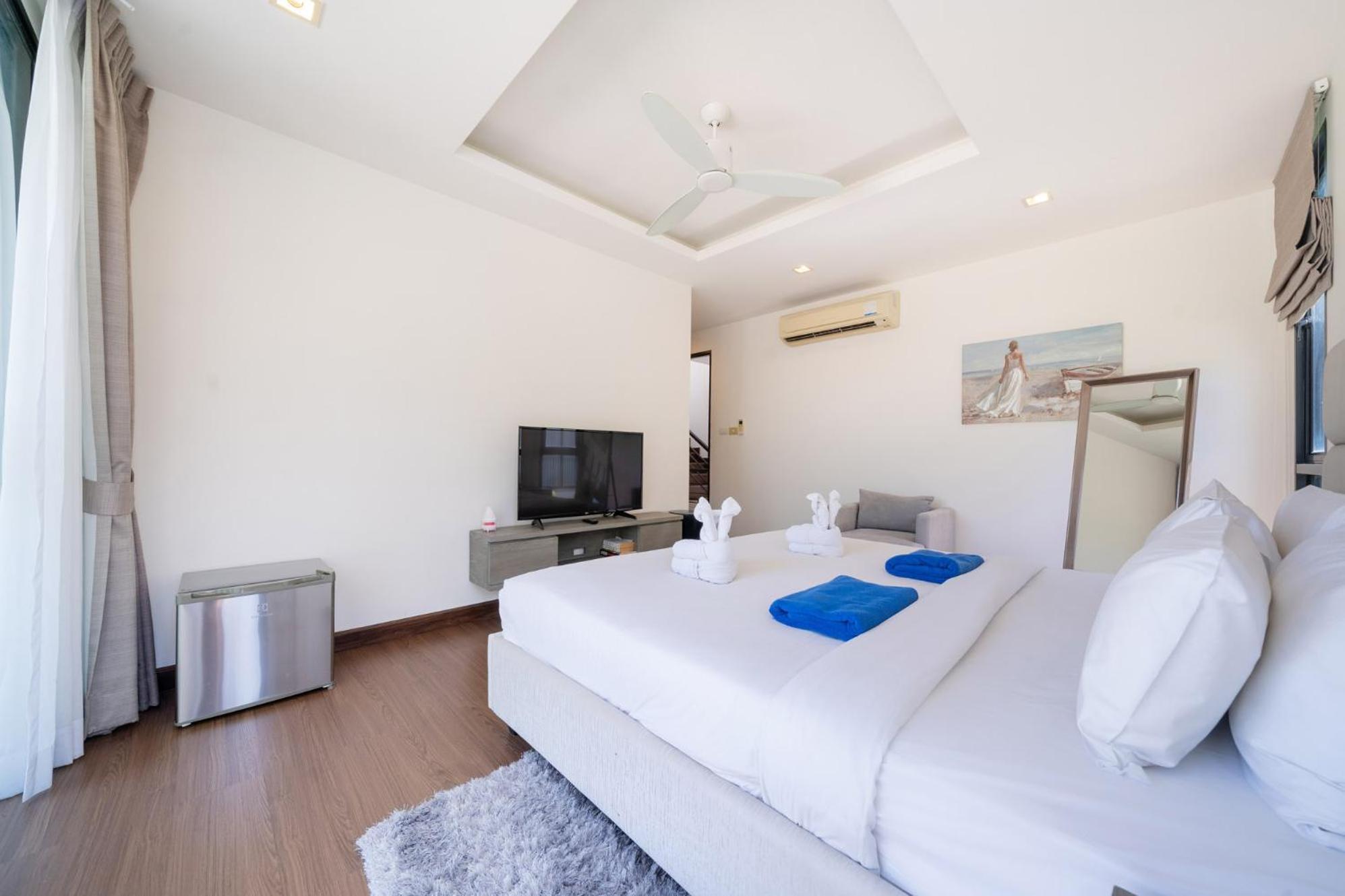 Phuket With Rooftop Pool In Laguna Park * Thalang