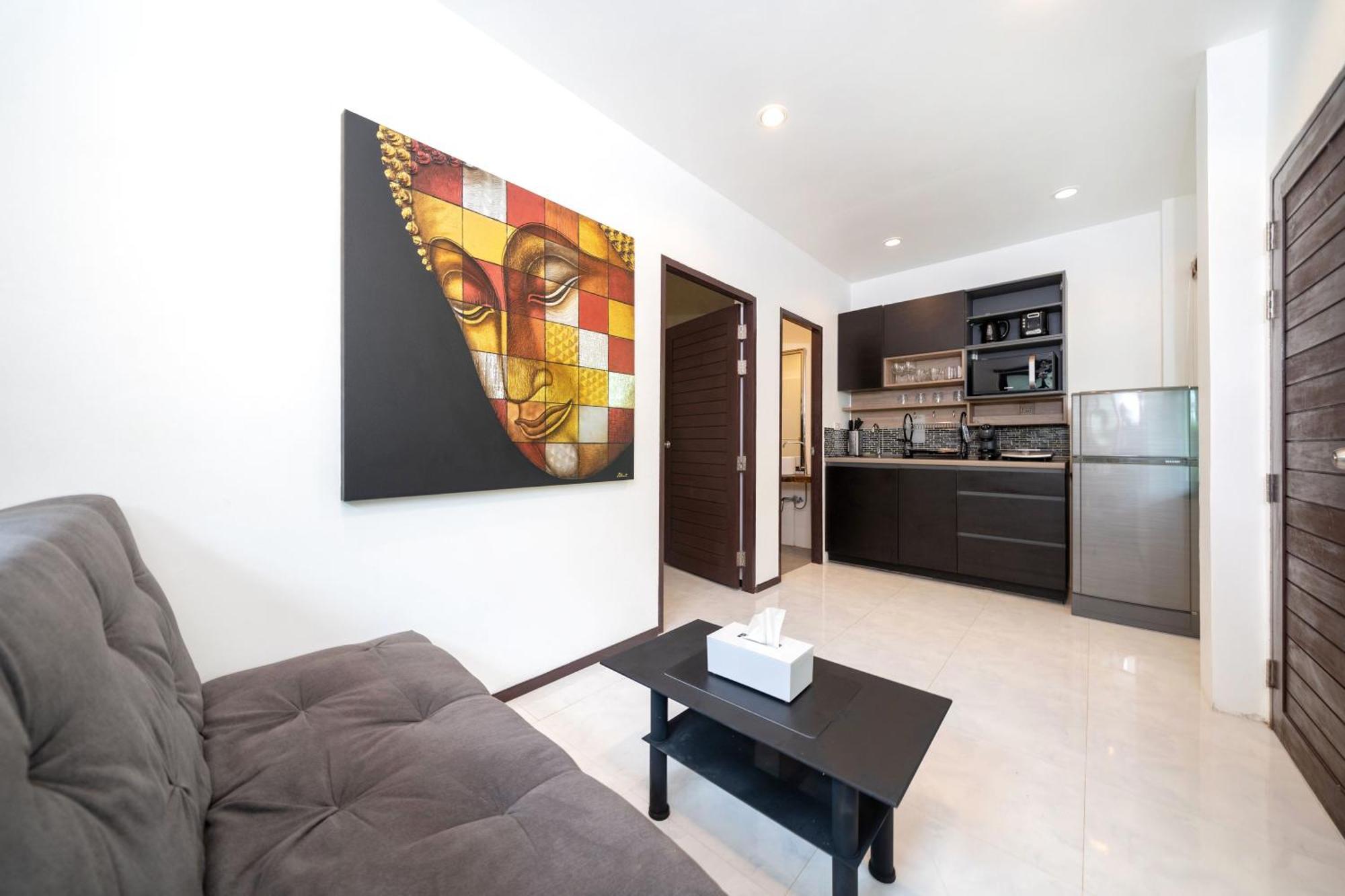 Oxavia Garden Oasis In Nai Harn - Your Private Tropical Garden With 3 And Jacuzzi Villa *