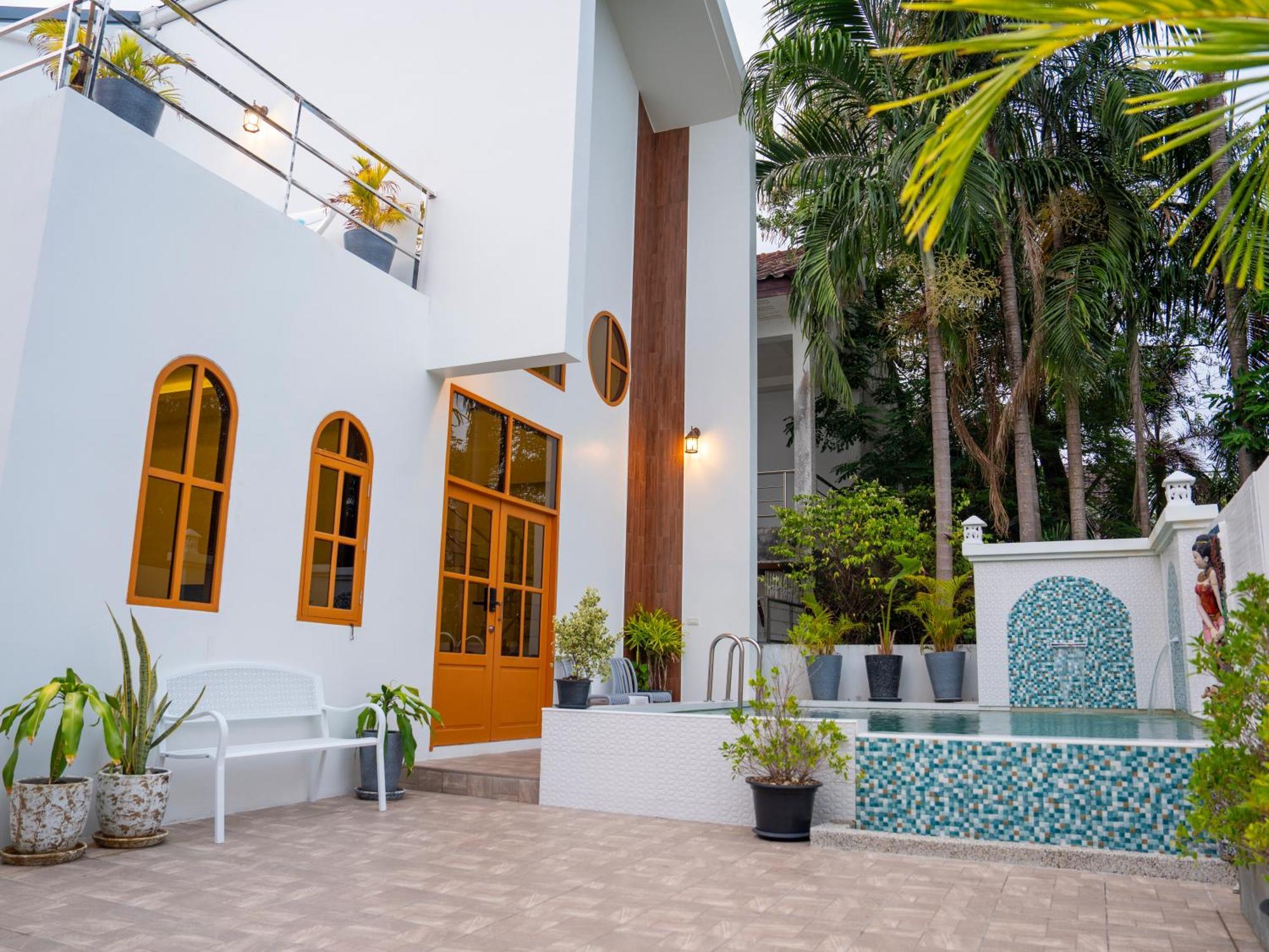 Villa 3 Bedroom With Pool Near Fitness Street *