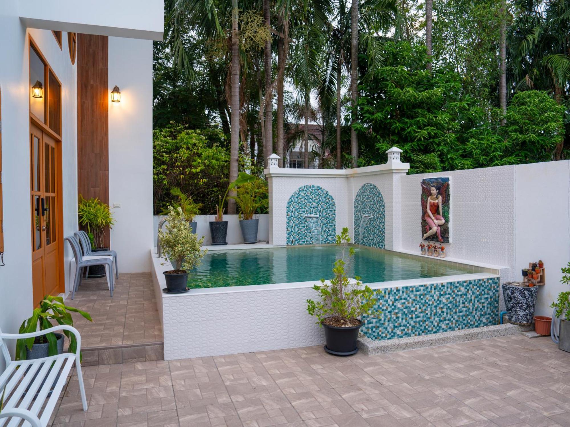 Villa 3 Bedroom With Pool Near Fitness Street Ban Klang (Phuket)