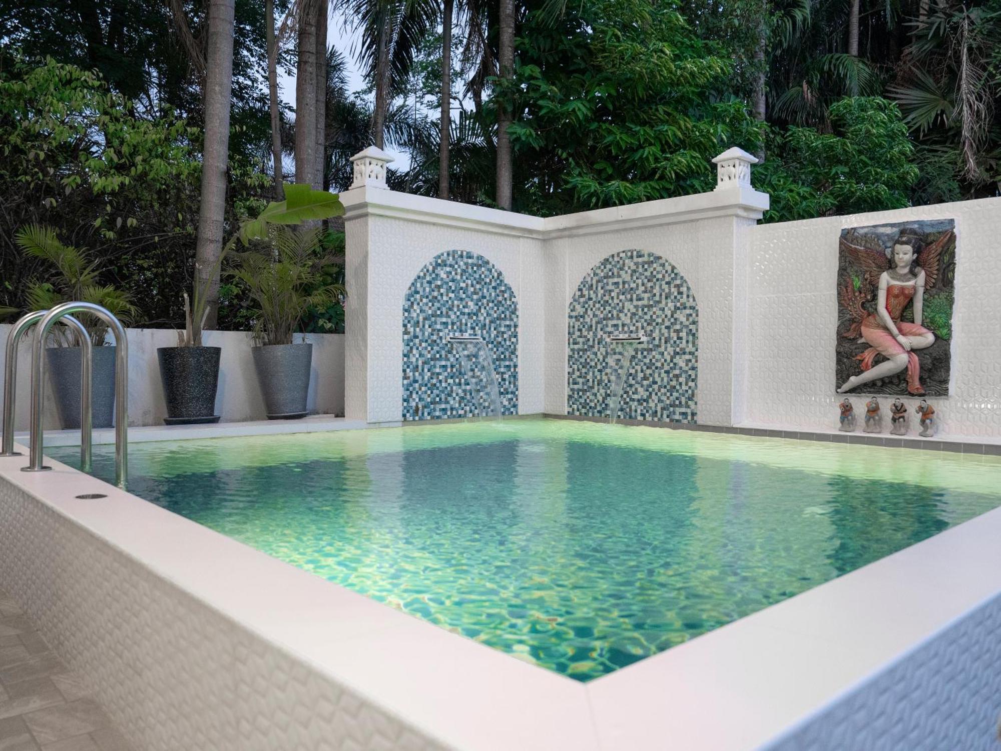 3 Bedroom With Pool Near Fitness Street