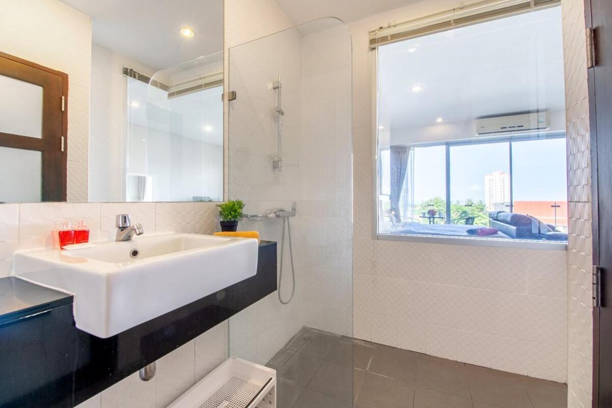 Sea View Chic Apartment Karon