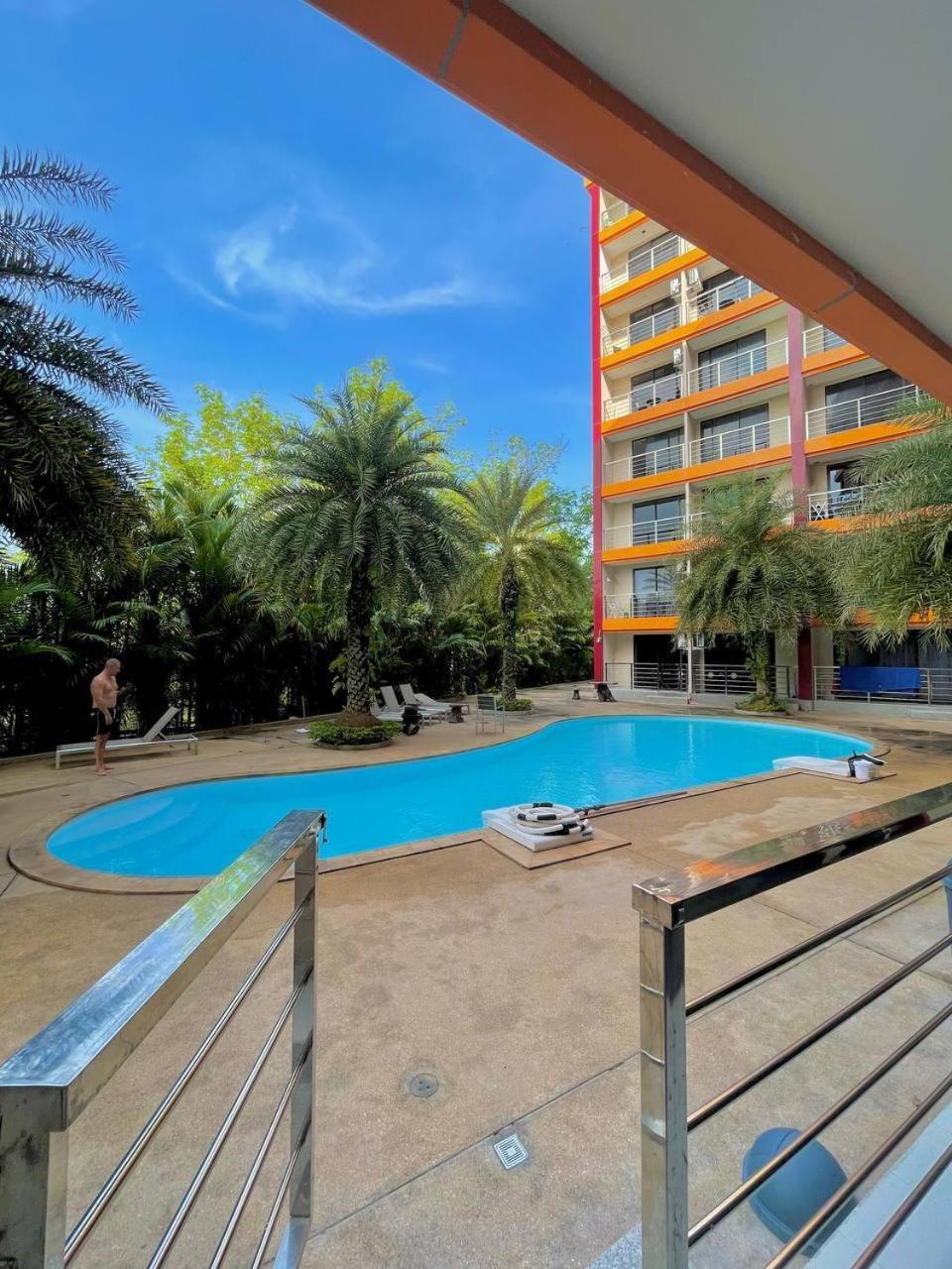 Palm Breeze View Apartment *