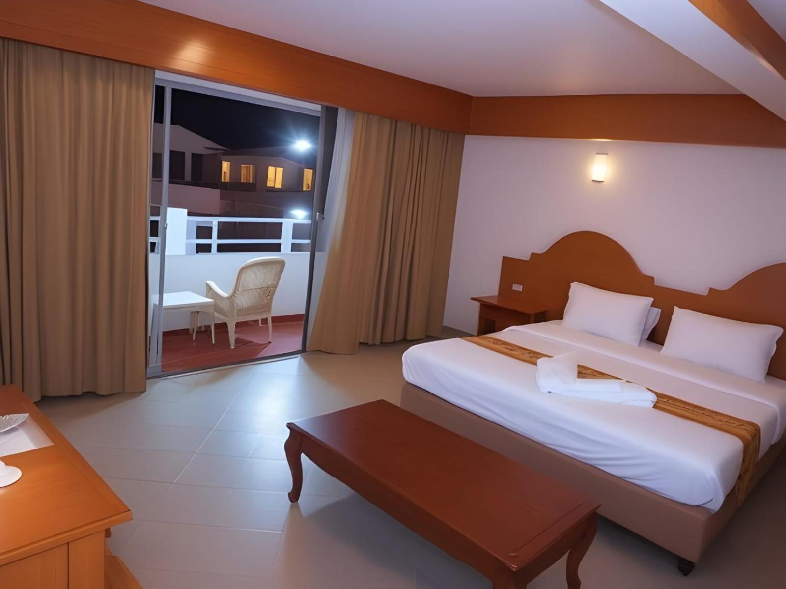 Hotel Hack Patong