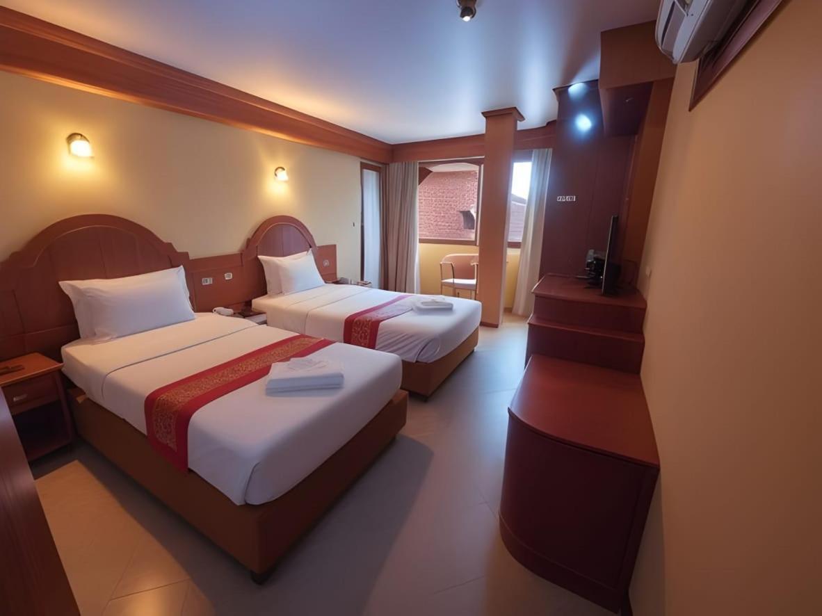 Hack Hotel