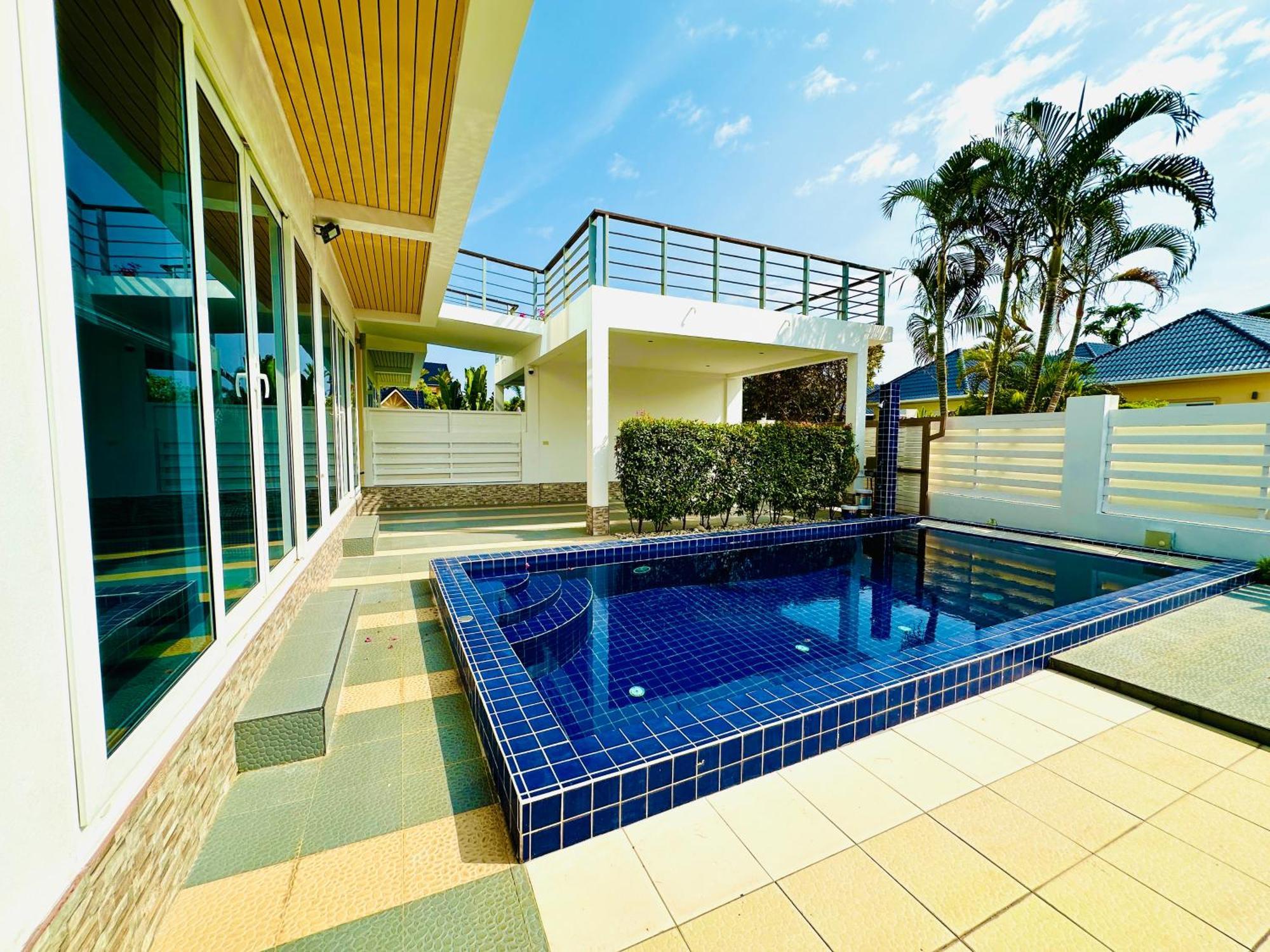 3bd & Pool - - Nai Harn