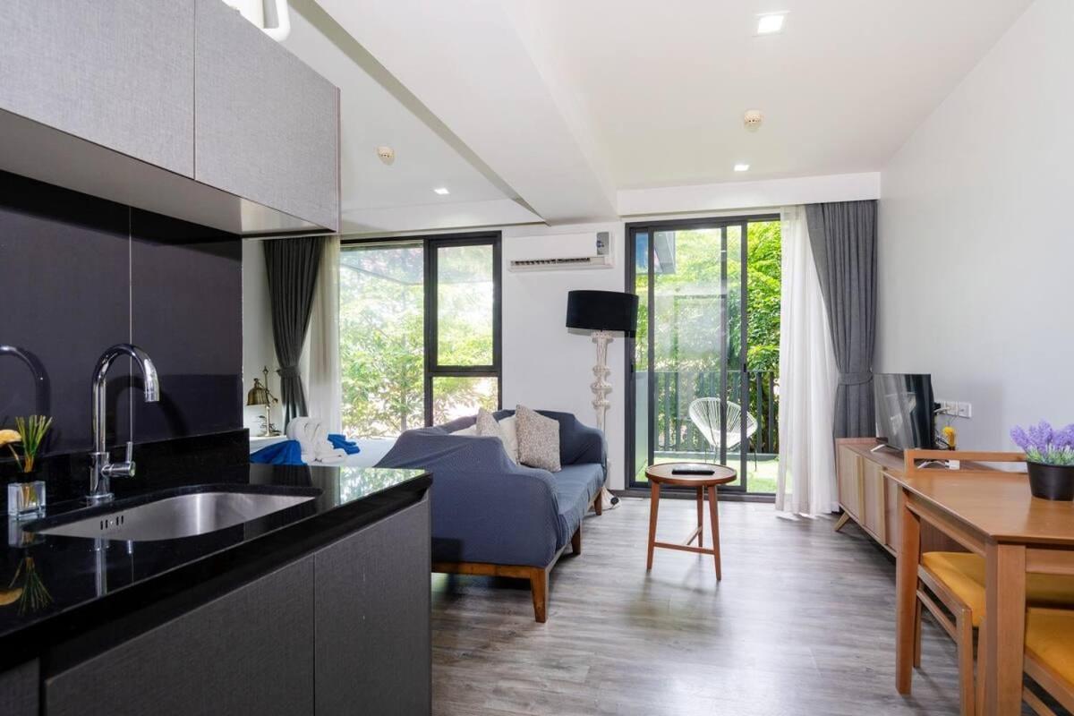 City-center Pool Cozy Apartment *