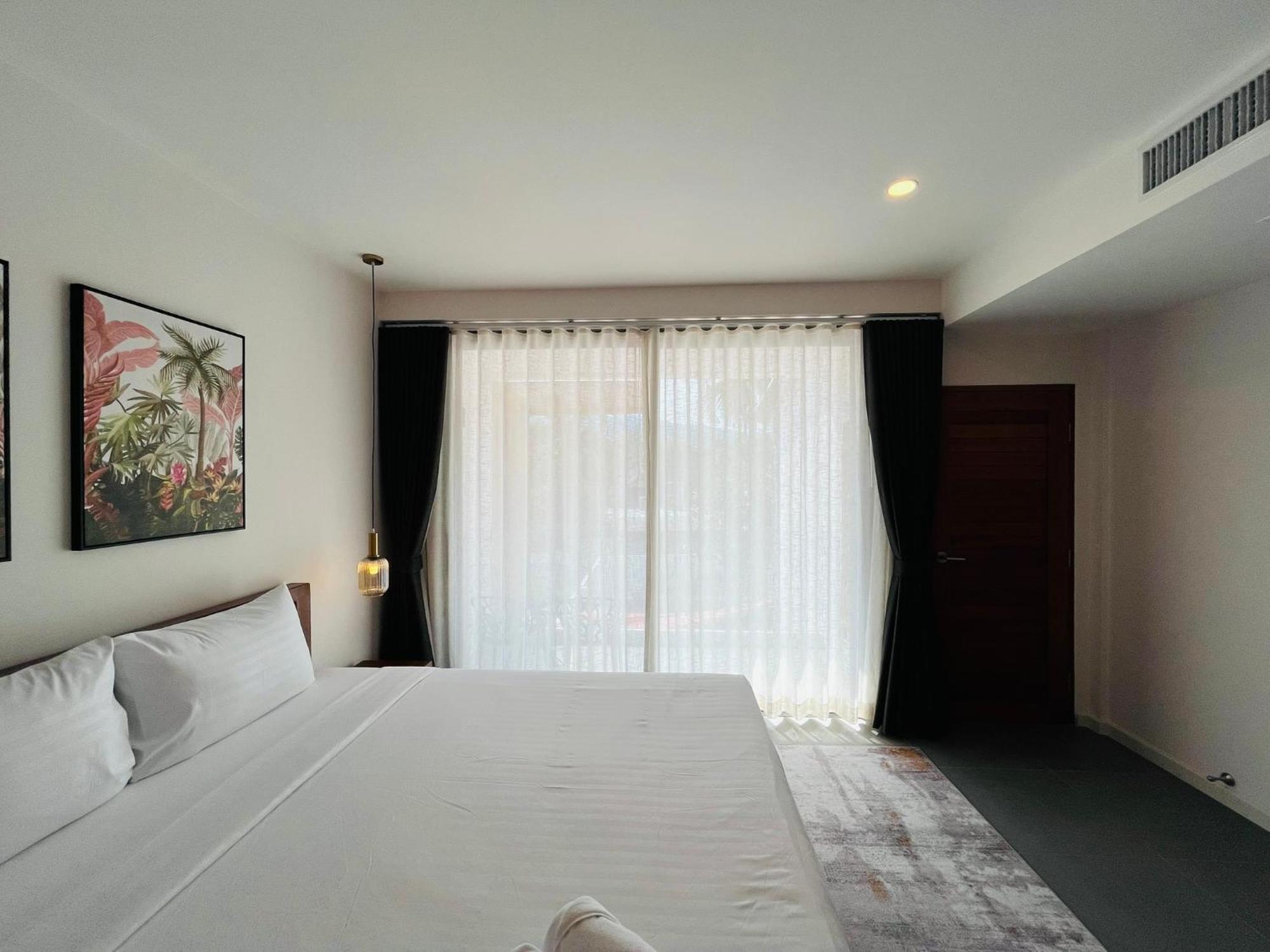 Villa Blue Sunshine