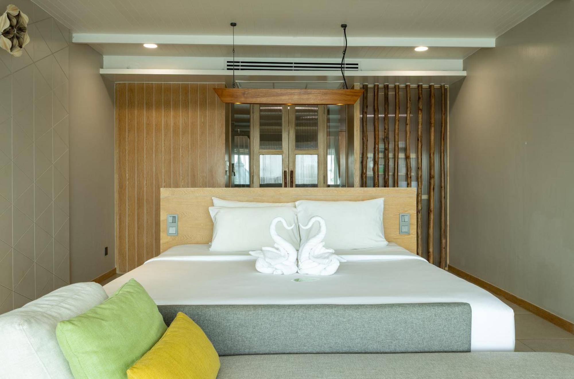 Andaman Cannacia & - Sha Extra Kata Beach (Phuket)