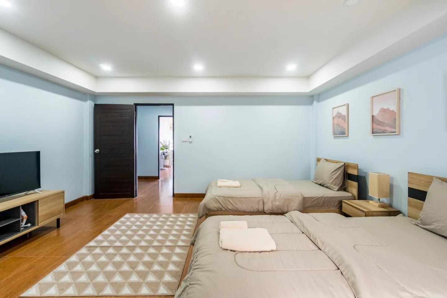 Apartment Enjoy Sunset Rainbow Alley - Wow Townhouse At Hill Patong